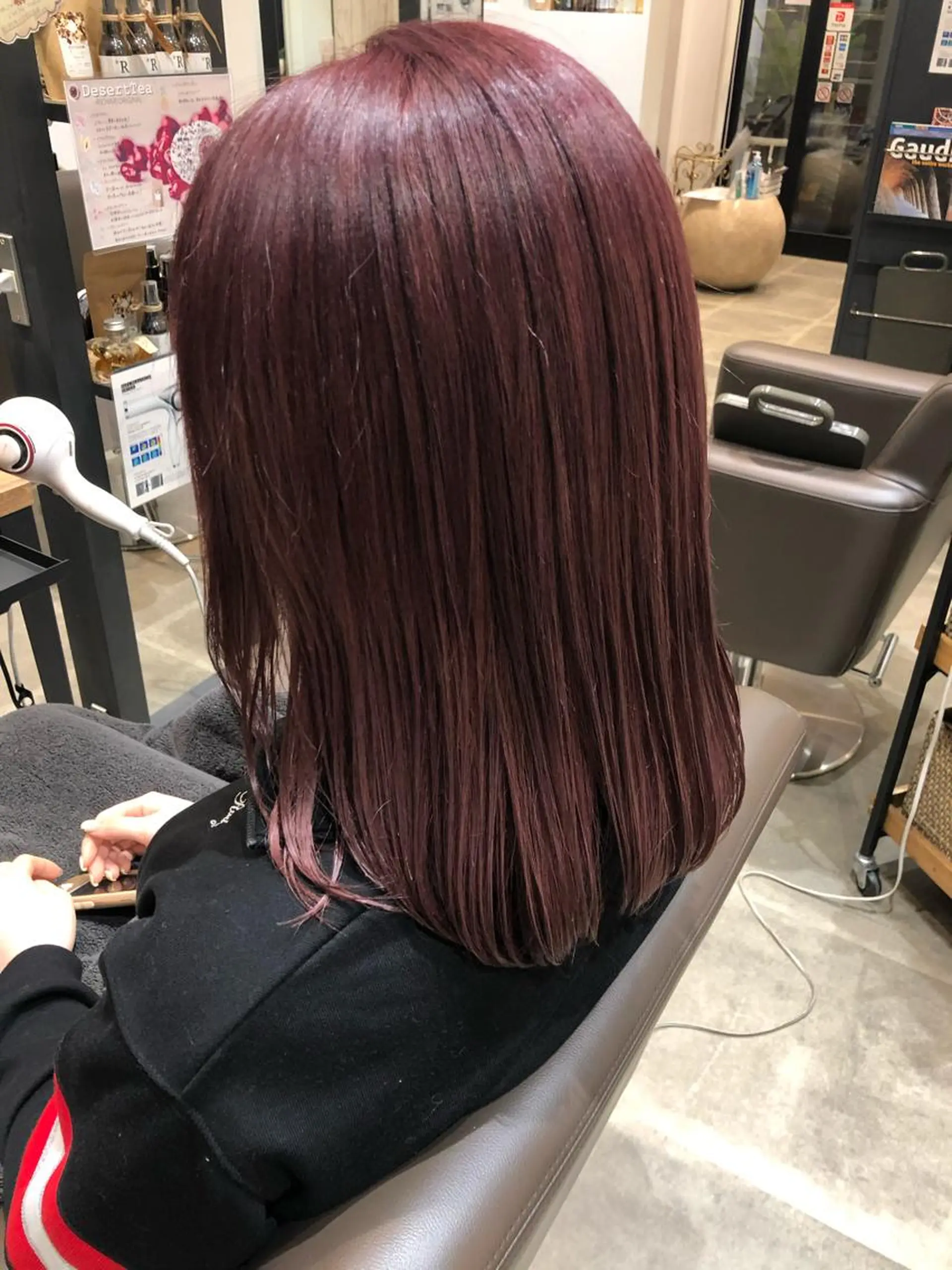 カラー ブリーチ ケアブリーチ 井上 舞のヘアスタイル