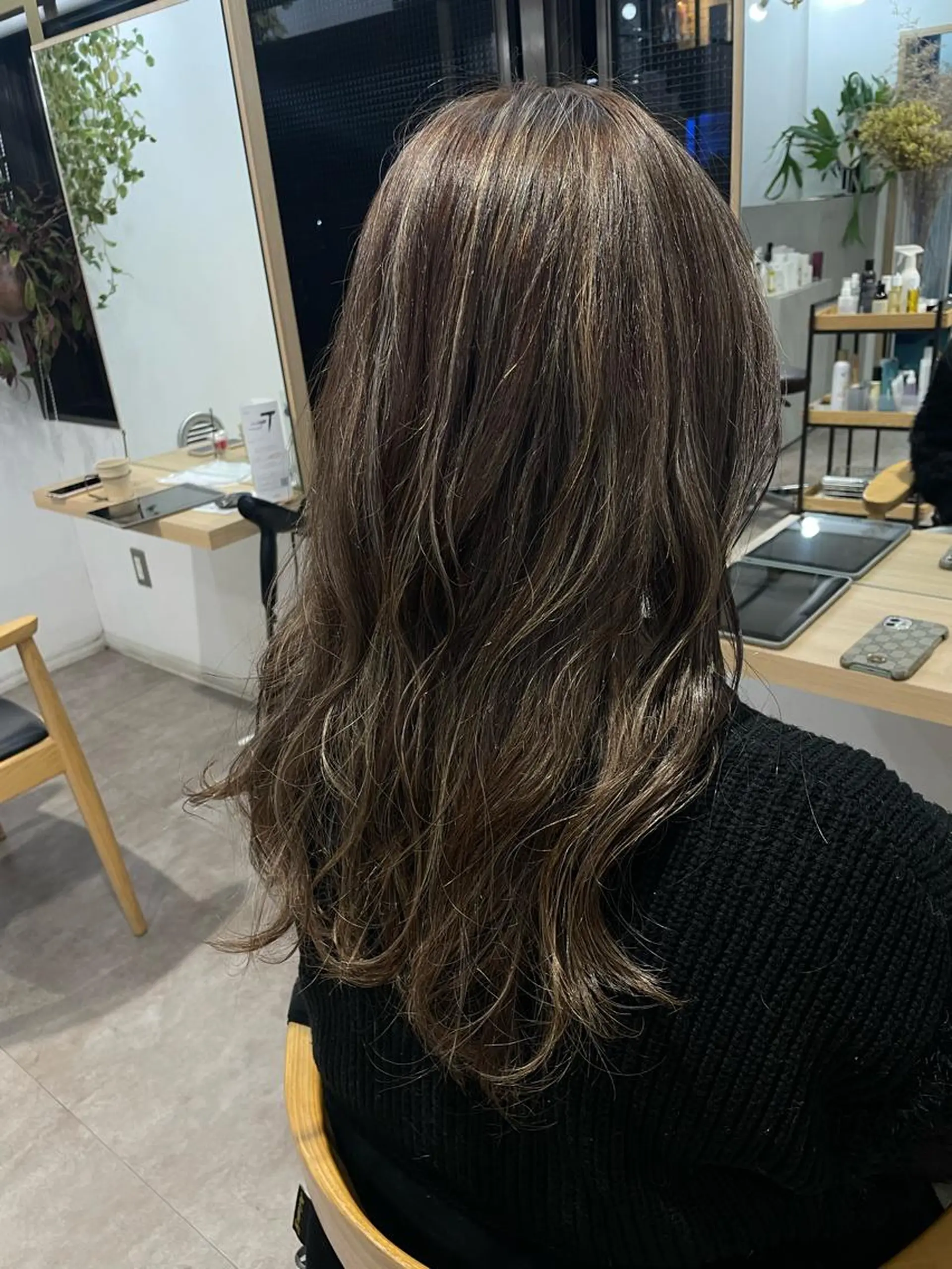 ロング カラー 抜きっぱなしブロンド グレージュ ハイライトカラー ハイライト ロング ヘアカラー AMANE🌼 ハヤシサオリのヘアスタイル