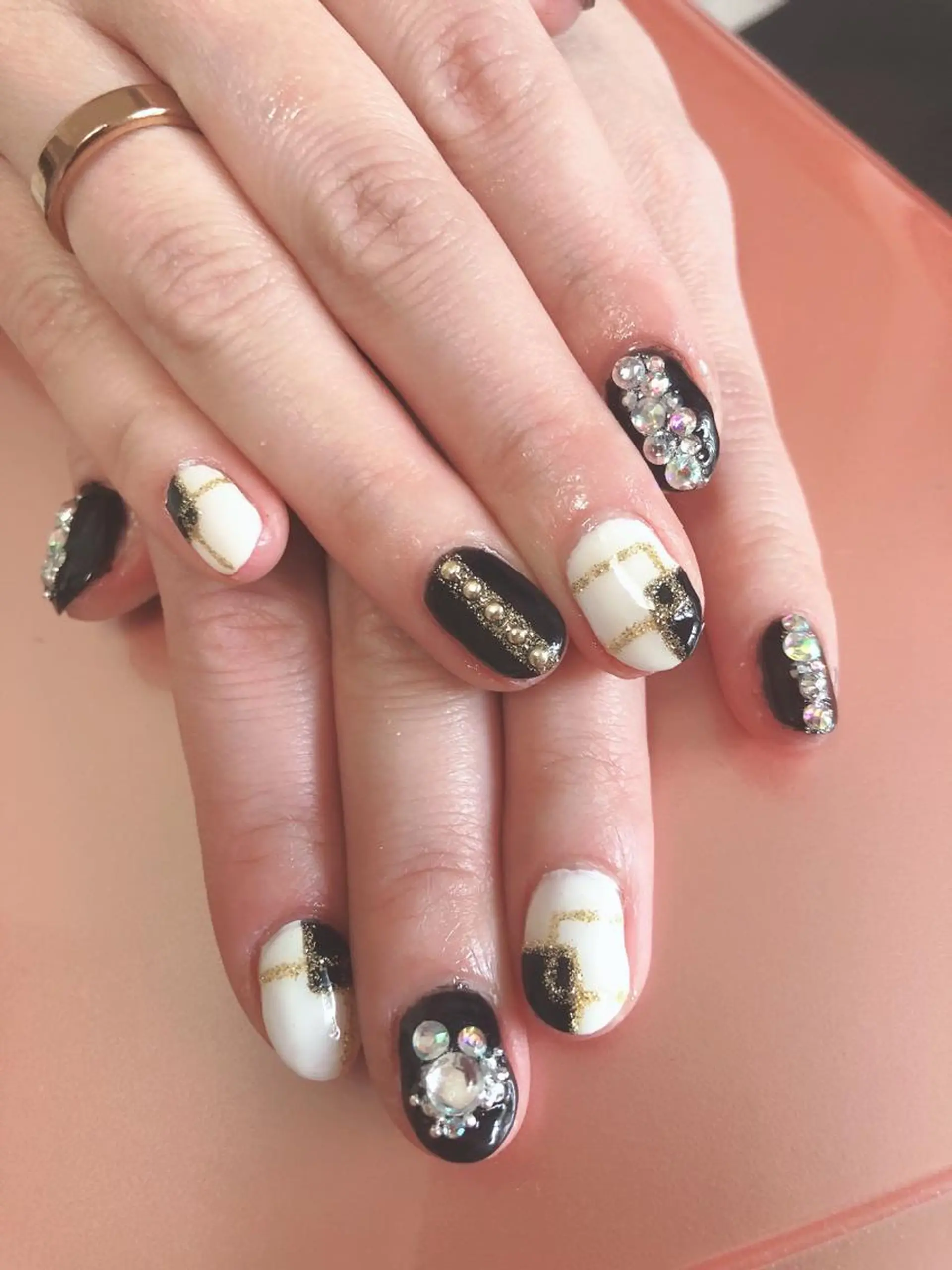 ネイル ハンドネイル 荒井 海輝のネイルデザイン