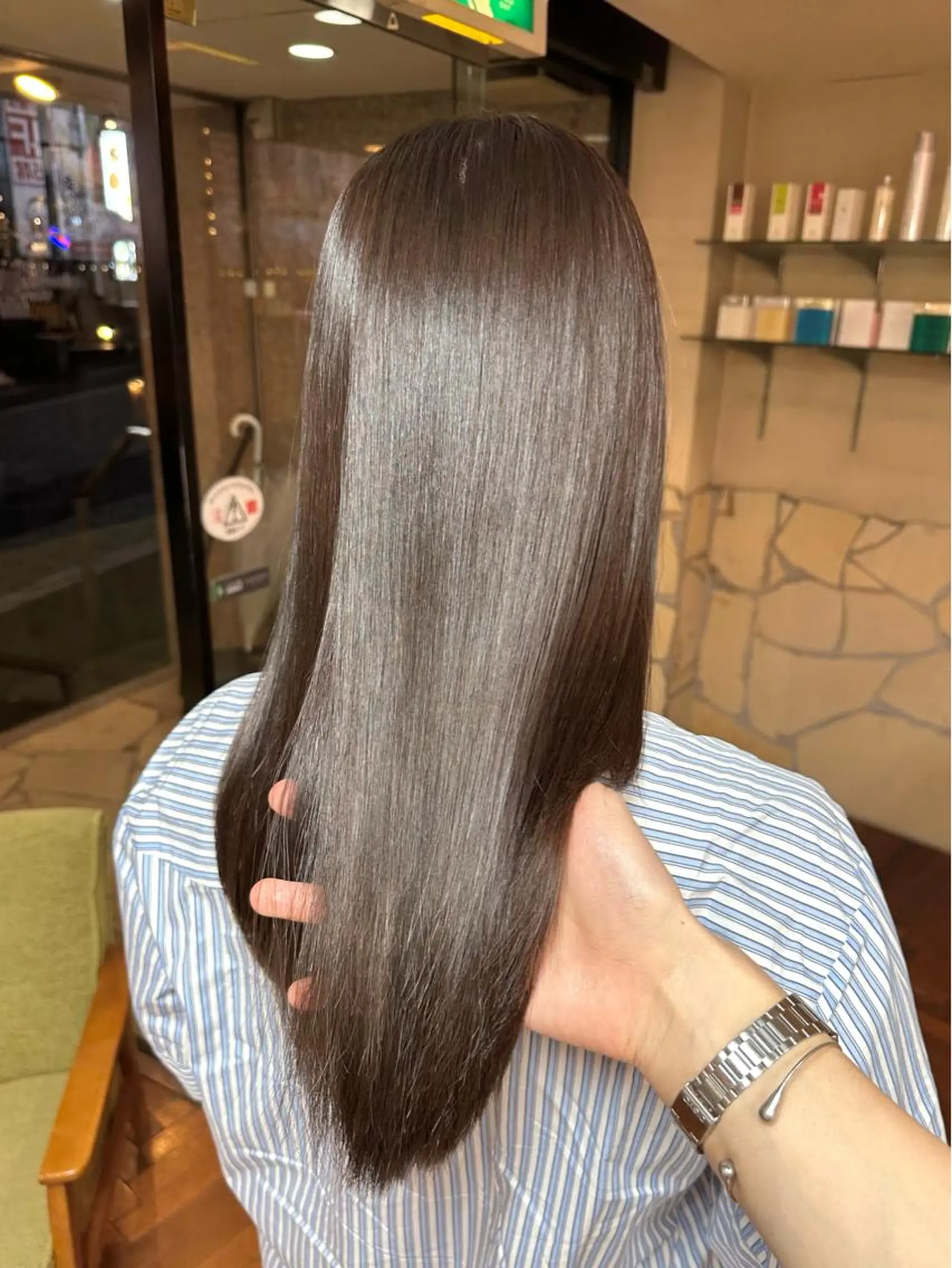 セミロング カラー ベージュカラー ブリーチ グレージュ ブリーチなしカラー LUMO所属・矢野 晃平のヘアスタイル