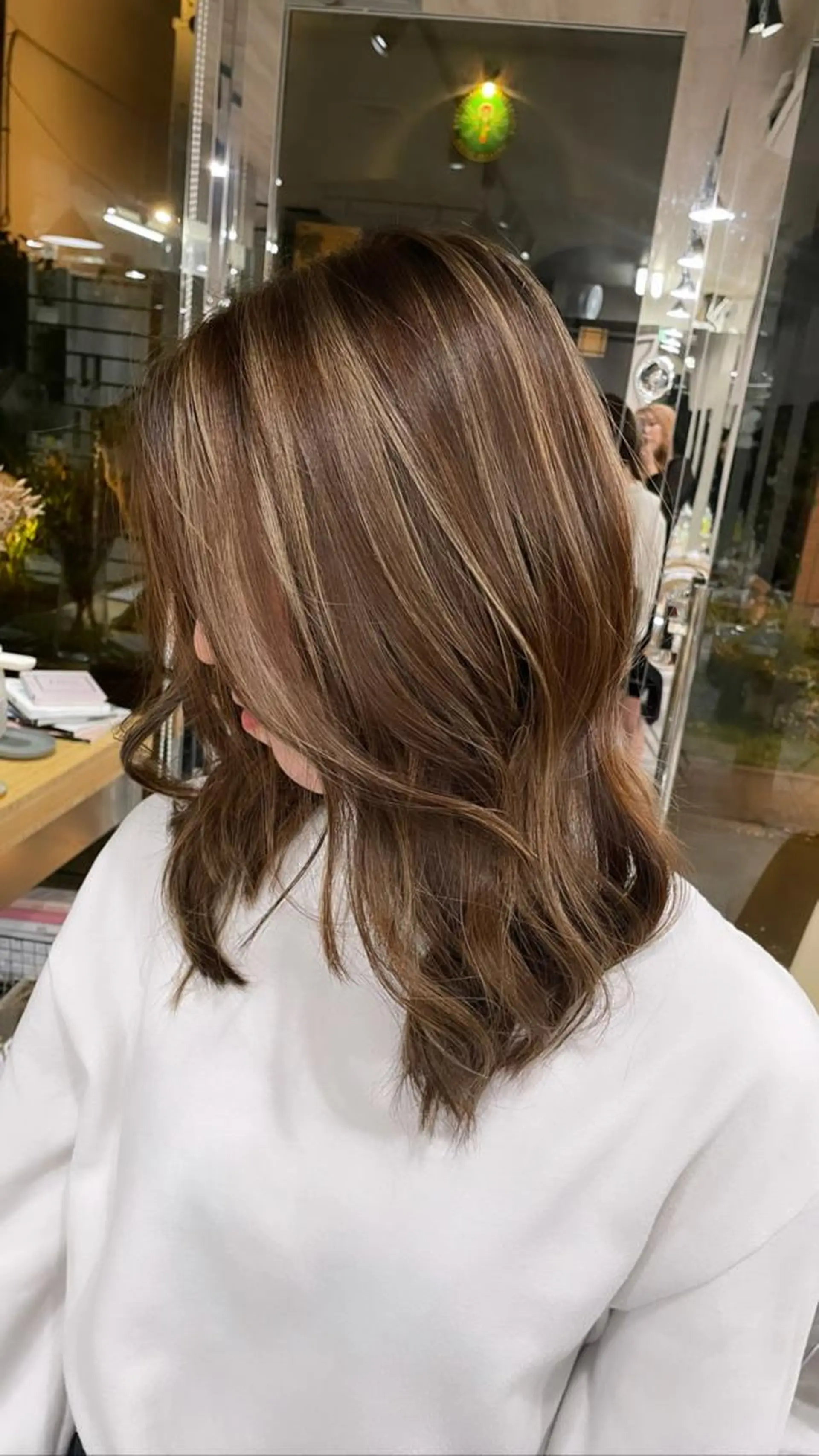 ミディアム ハイライト REDEAL SHIBUYA所属・maya/レイヤー カット/ミインパーマのヘアスタイル