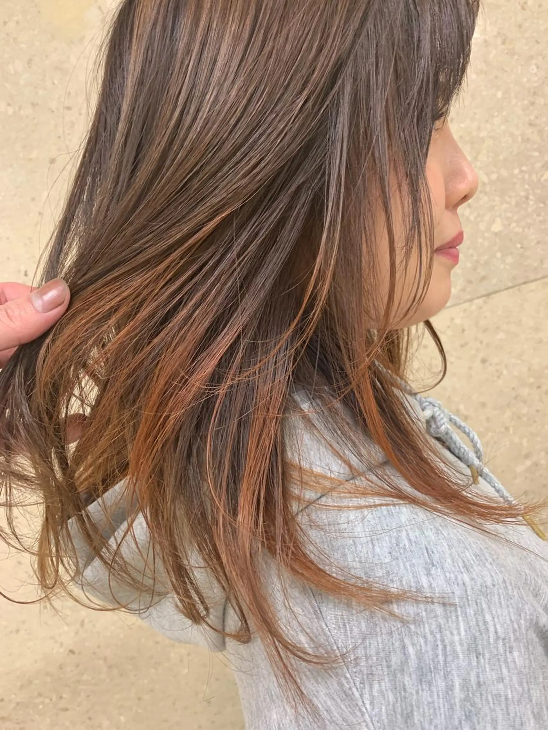 ミディアム カラー インナーカラー カット ヘアカラー トリートメント 菅村 勇亮のヘアスタイル