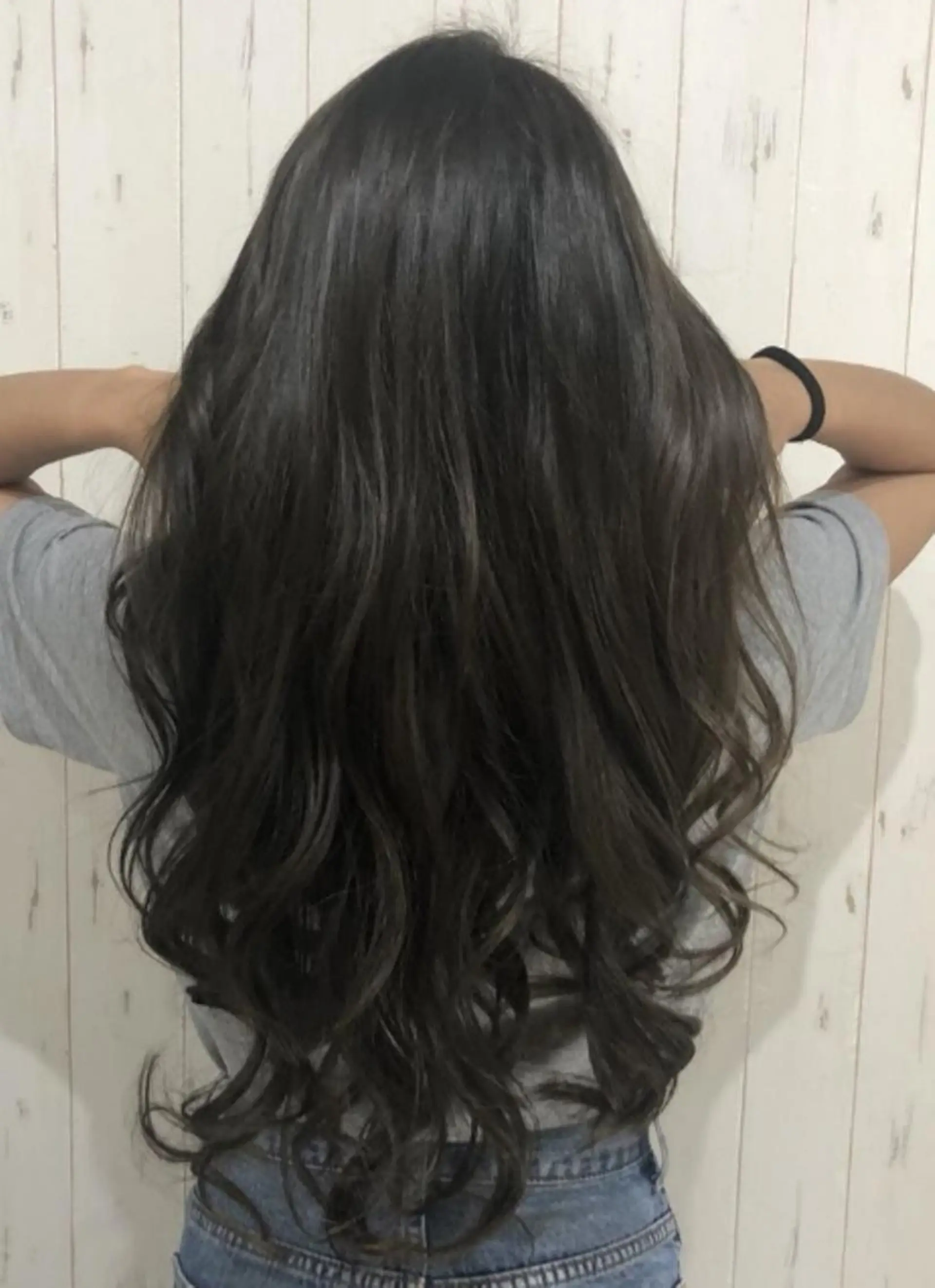 ロング カラー パーマ ヘアアレンジ Device ディバイスのヘアスタイル