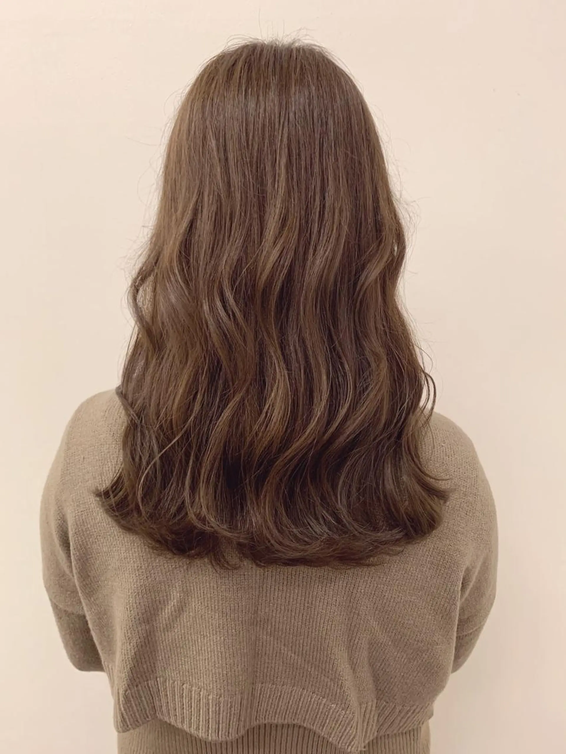 ロング カラー ヘアカラー トリートメント GOODDAY ヘアサロンのヘアスタイル