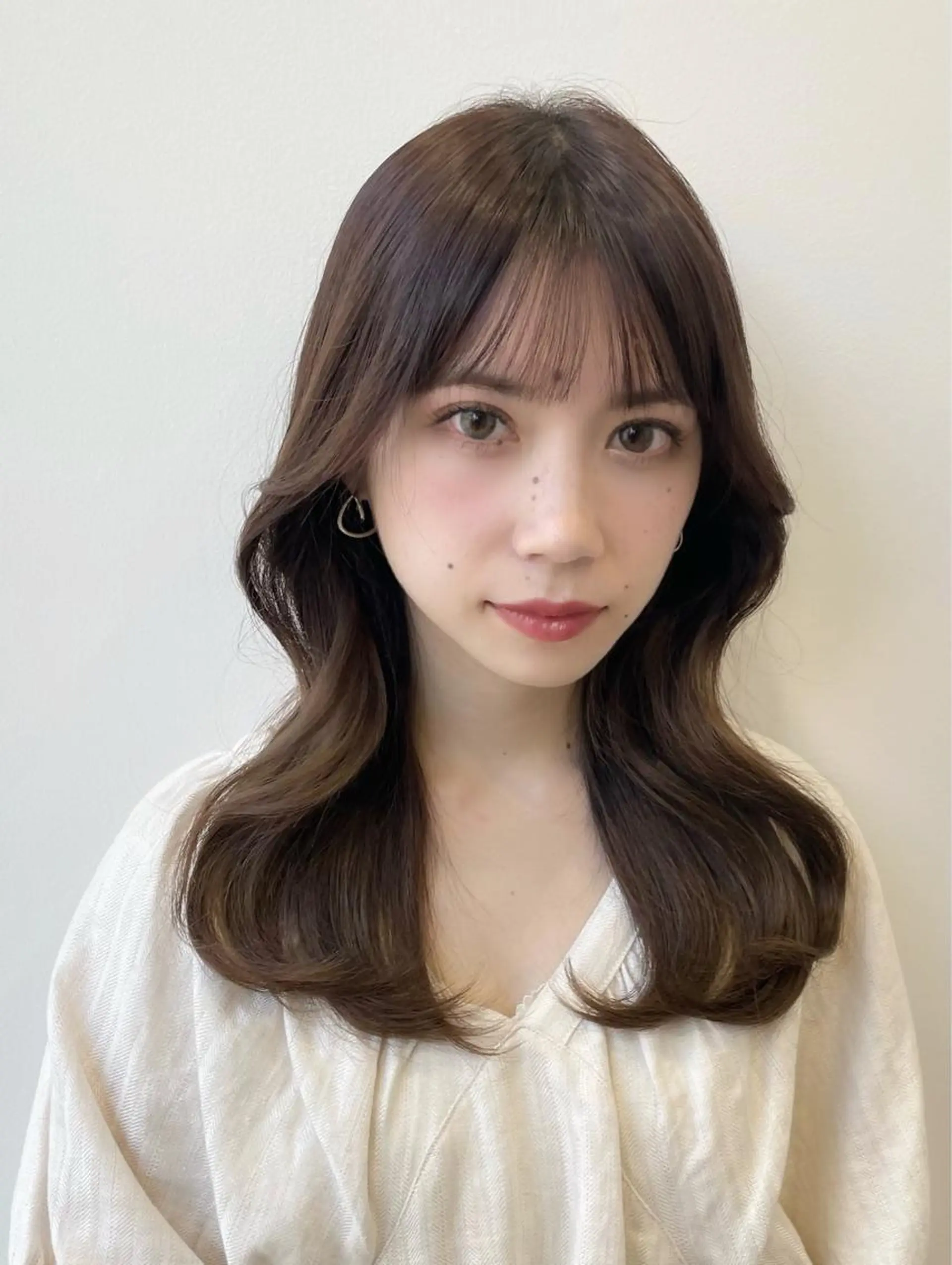 セミロング カラー パーマ 本格韓国ヘア🇰🇷 【uni】キューさんのヘアスタイル