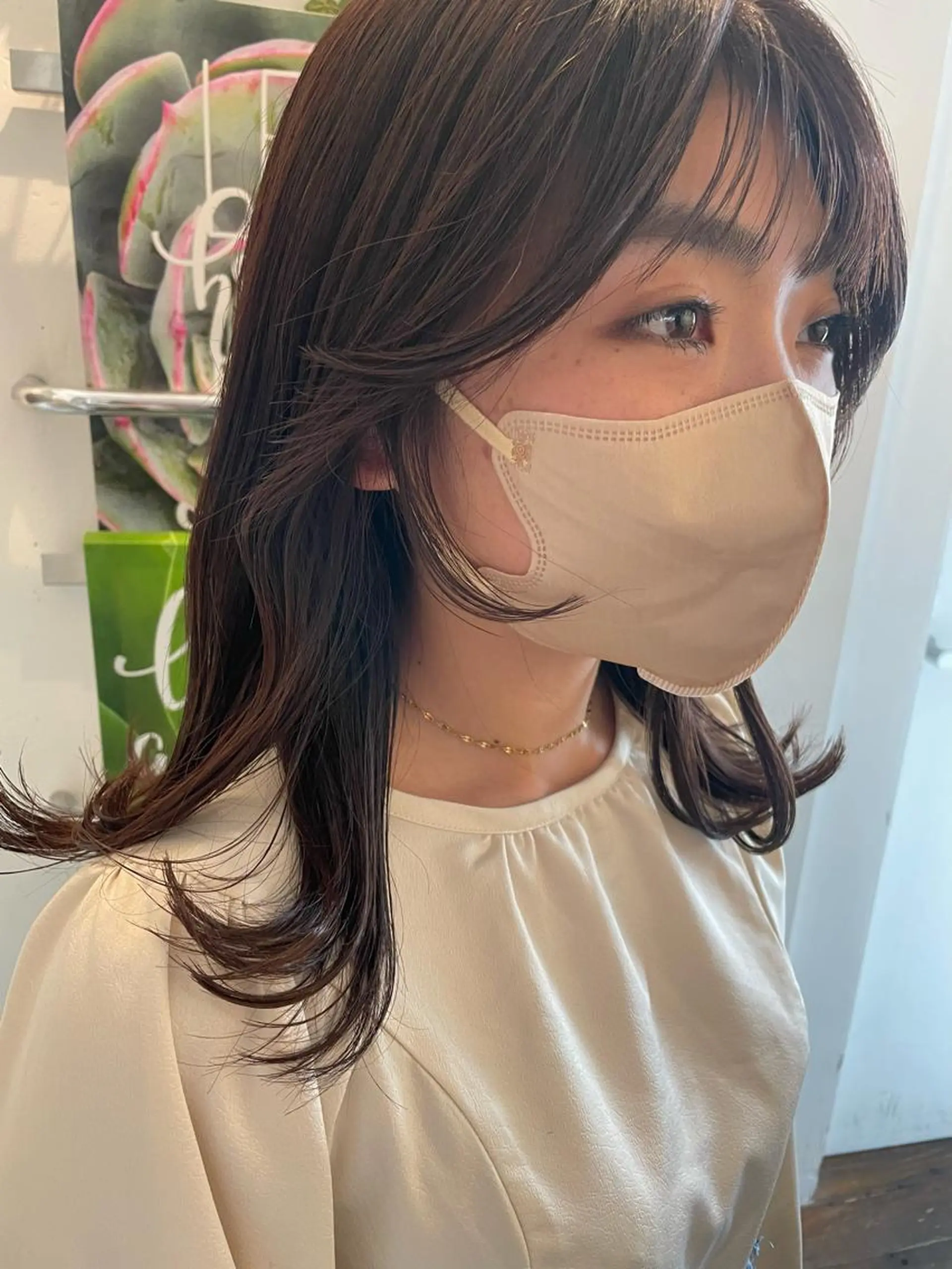 ミディアム カラー グレージュ ラベンダーカラー ラベンダーグレージュ ラベンダーグレー ブリーチなしで透け感 暖色カラーボブaoiのヘアスタイル