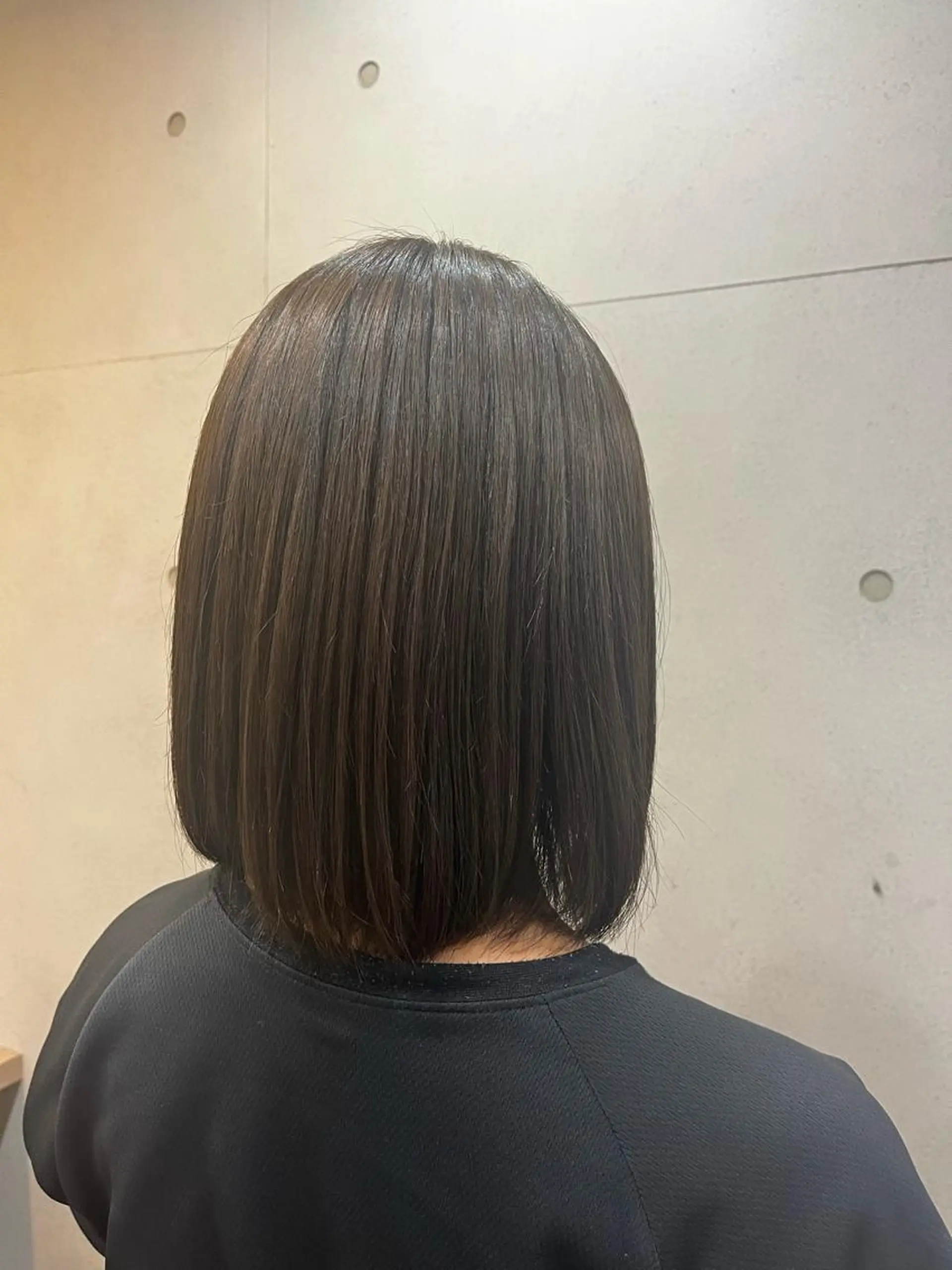 ミディアム sharon所属・おせ ちさとのヘアスタイル