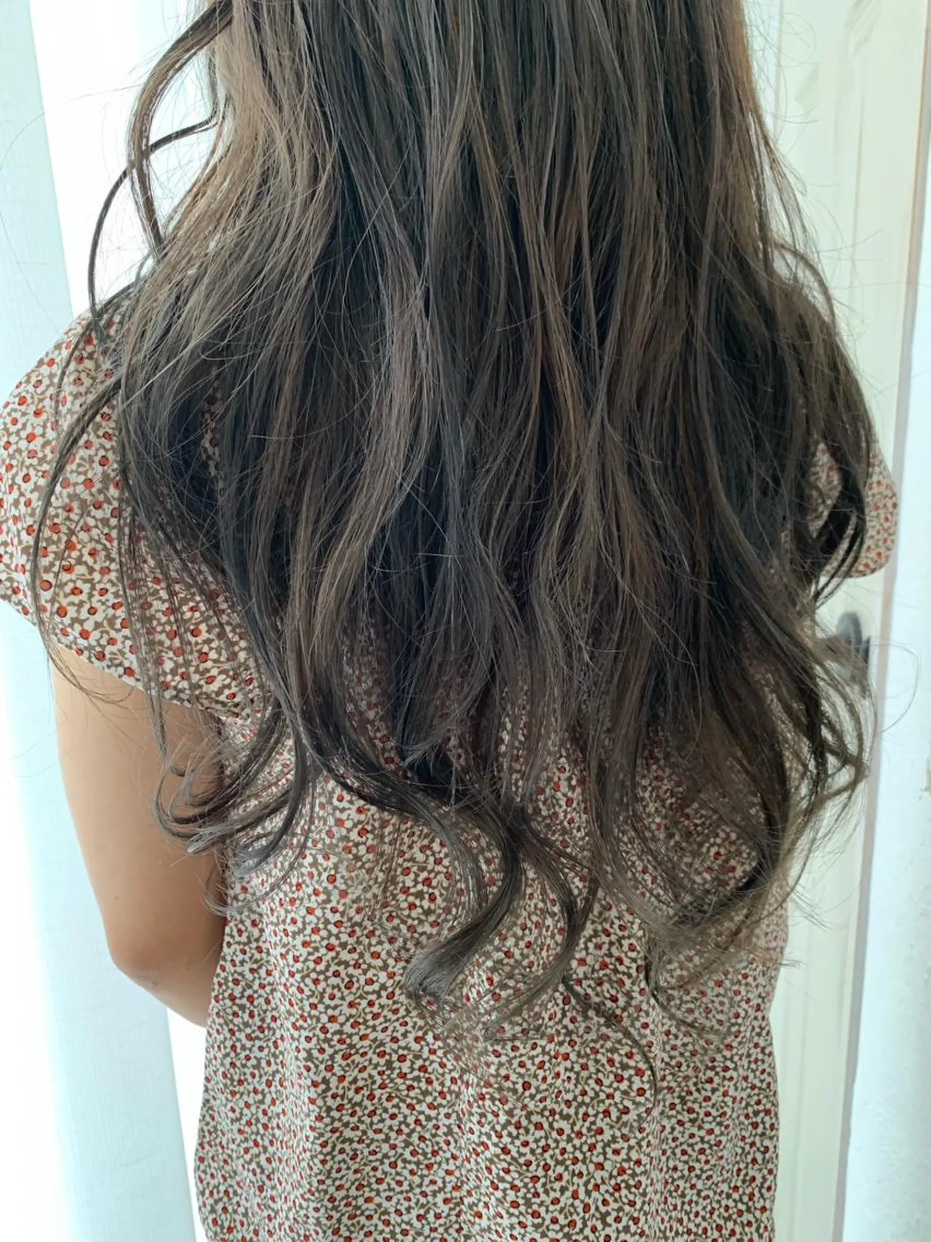 ロング カラー カット ヘアカラー fio マナミのヘアスタイル