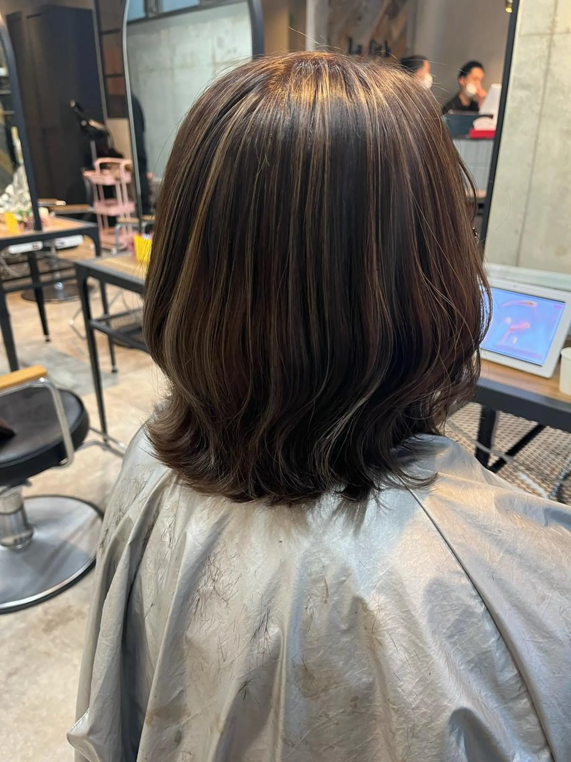 ミディアム カット ヘアカラー トリートメント 山本 みきのヘアスタイル