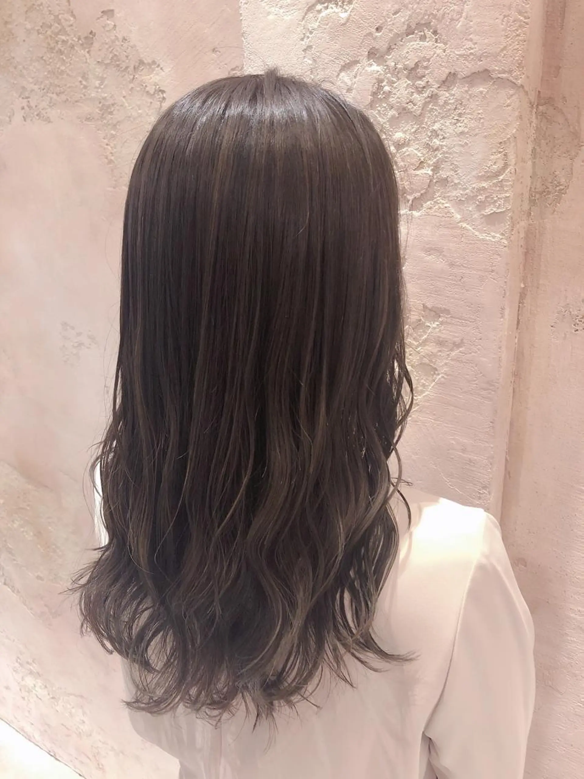 ミディアム カット ヘアカラー トリートメント 代表山口ひな 髪質改善のプロのヘアスタイル