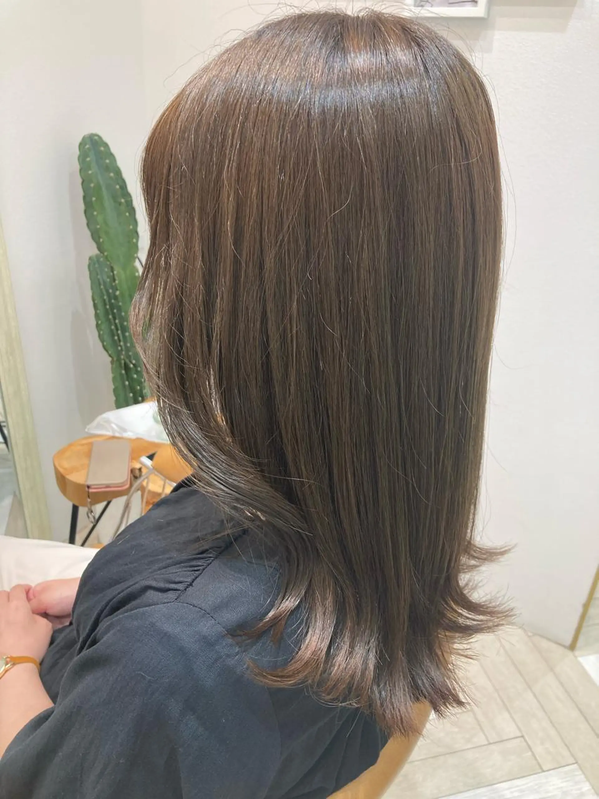 セミロング 顔まわりレイヤー レイヤーカット Loom .by Sea  ルームバイシー所属・レイヤー/前髪/ 韓国/CHIHIROのヘアスタイル