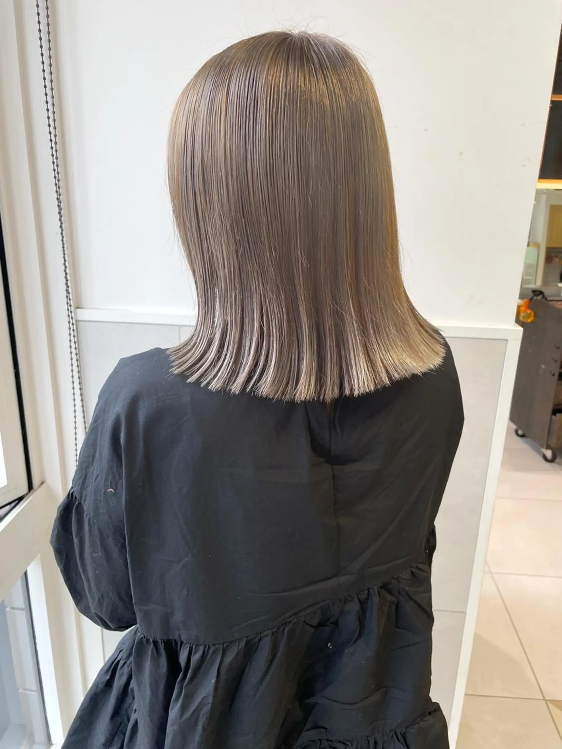 ミディアム カラー ベージュカラー カット ヘアカラー 齋藤 咲のヘアスタイル