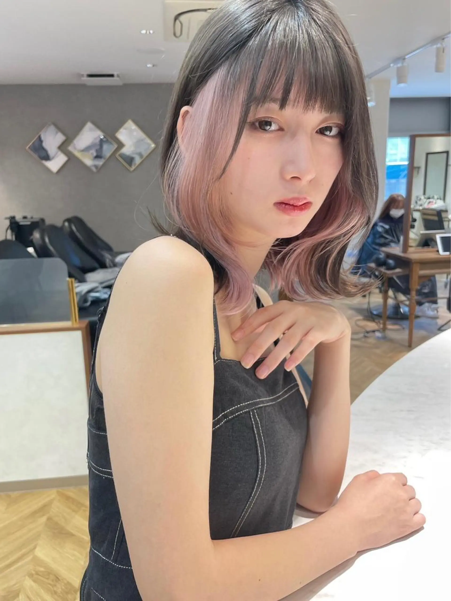 ミディアム カラー ヘアカラー トリートメント ハイトーンヘア れおん🌙のヘアスタイル