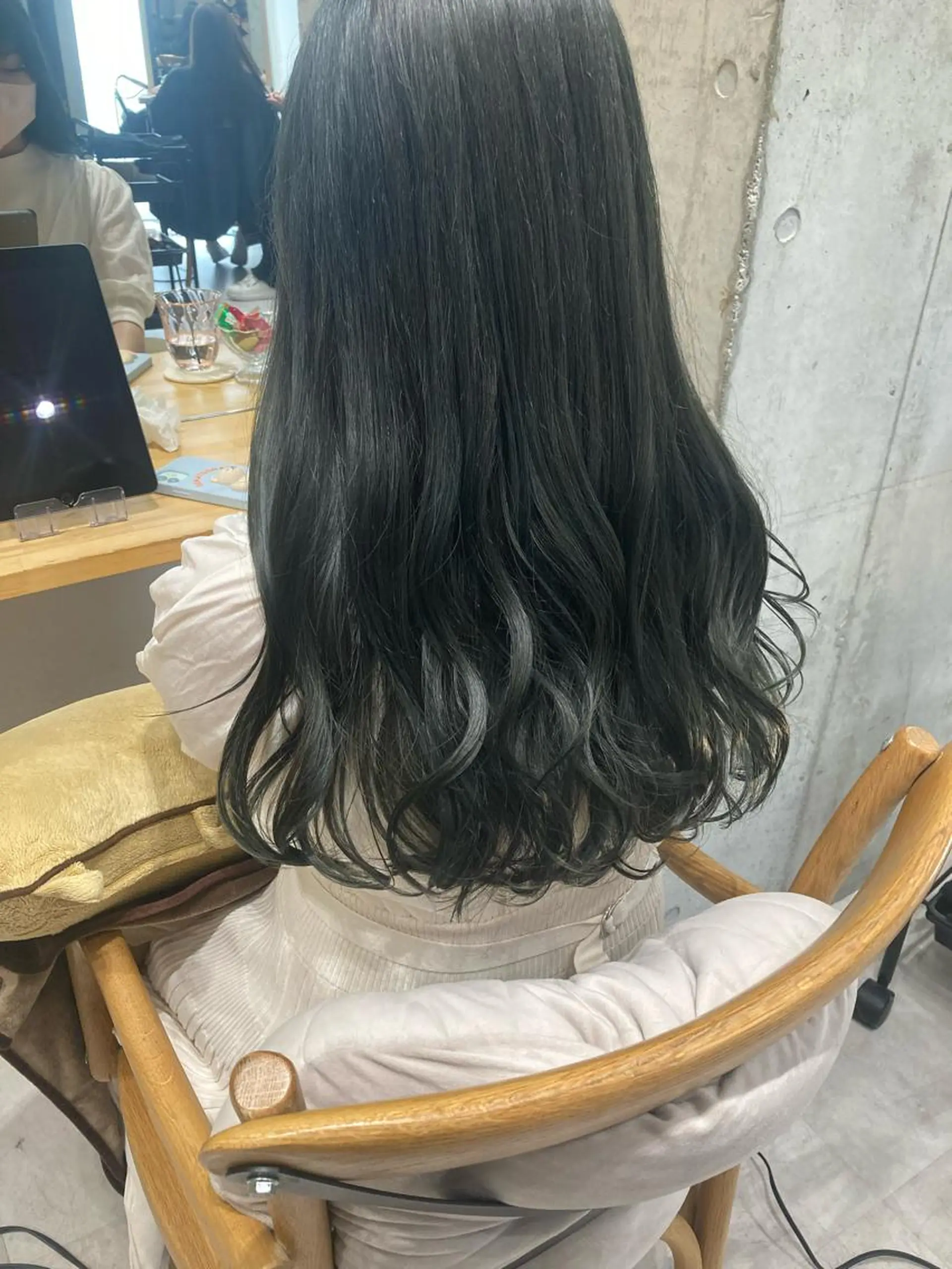 ロング ヘアカラー トリートメント ✨色持ちの良い艶 カラー✨蟹江真世のヘアスタイル