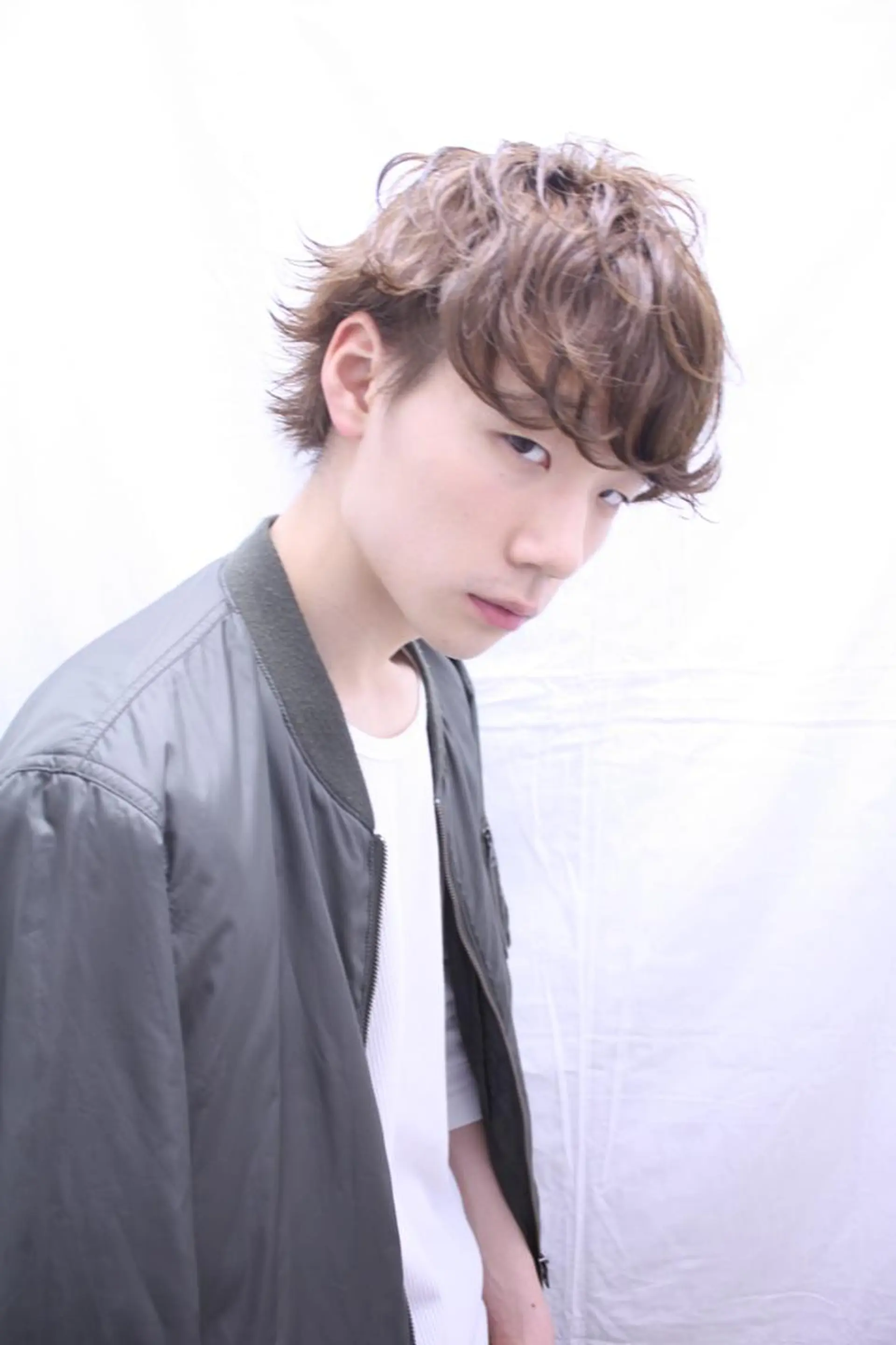 ショート 岩崎 秀之のヘアスタイル