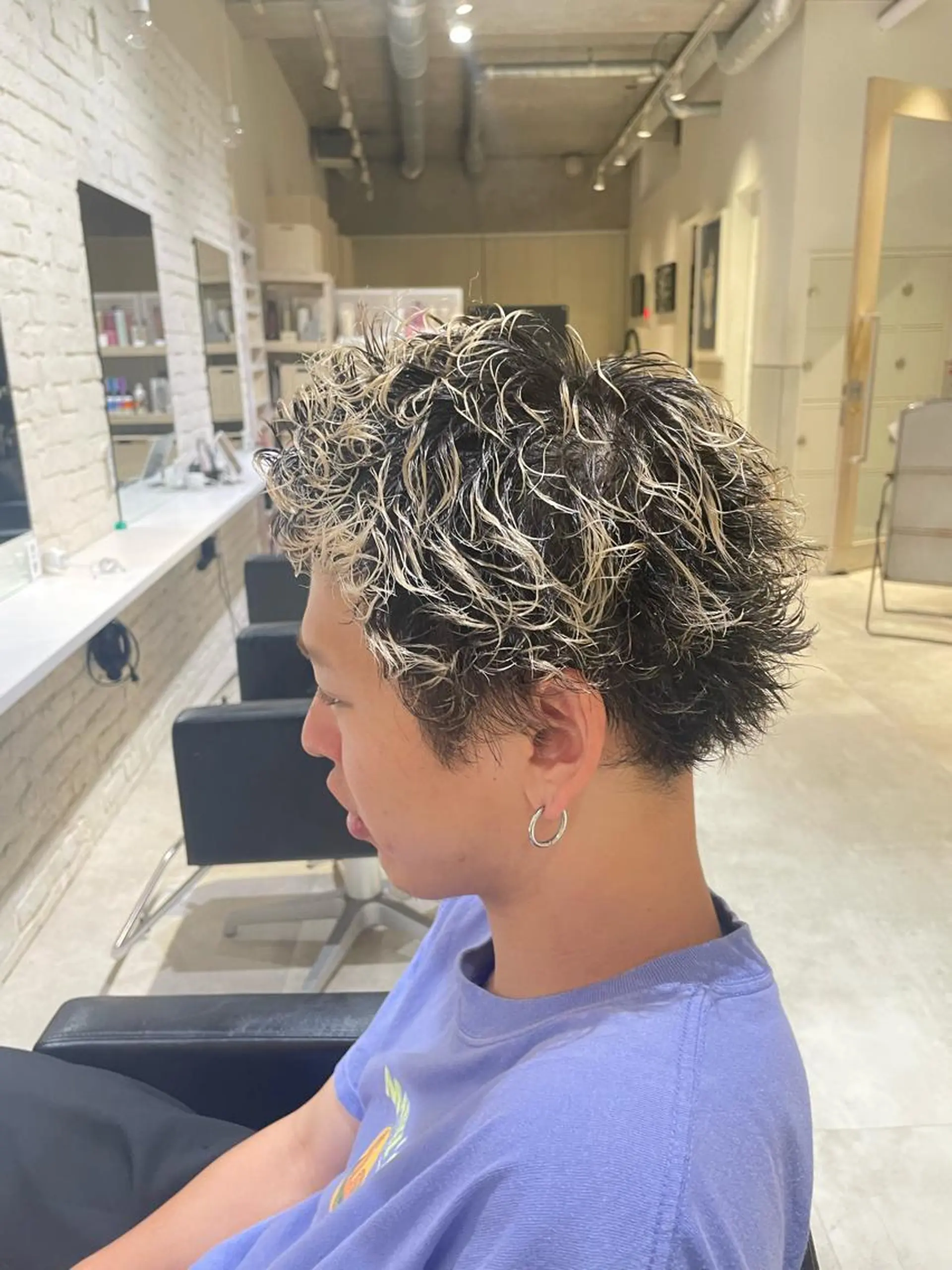 メンズ メンズブリーチ メンズパーマ ルーズシャドウ/ 波巻き💠大塩威吹のヘアスタイル