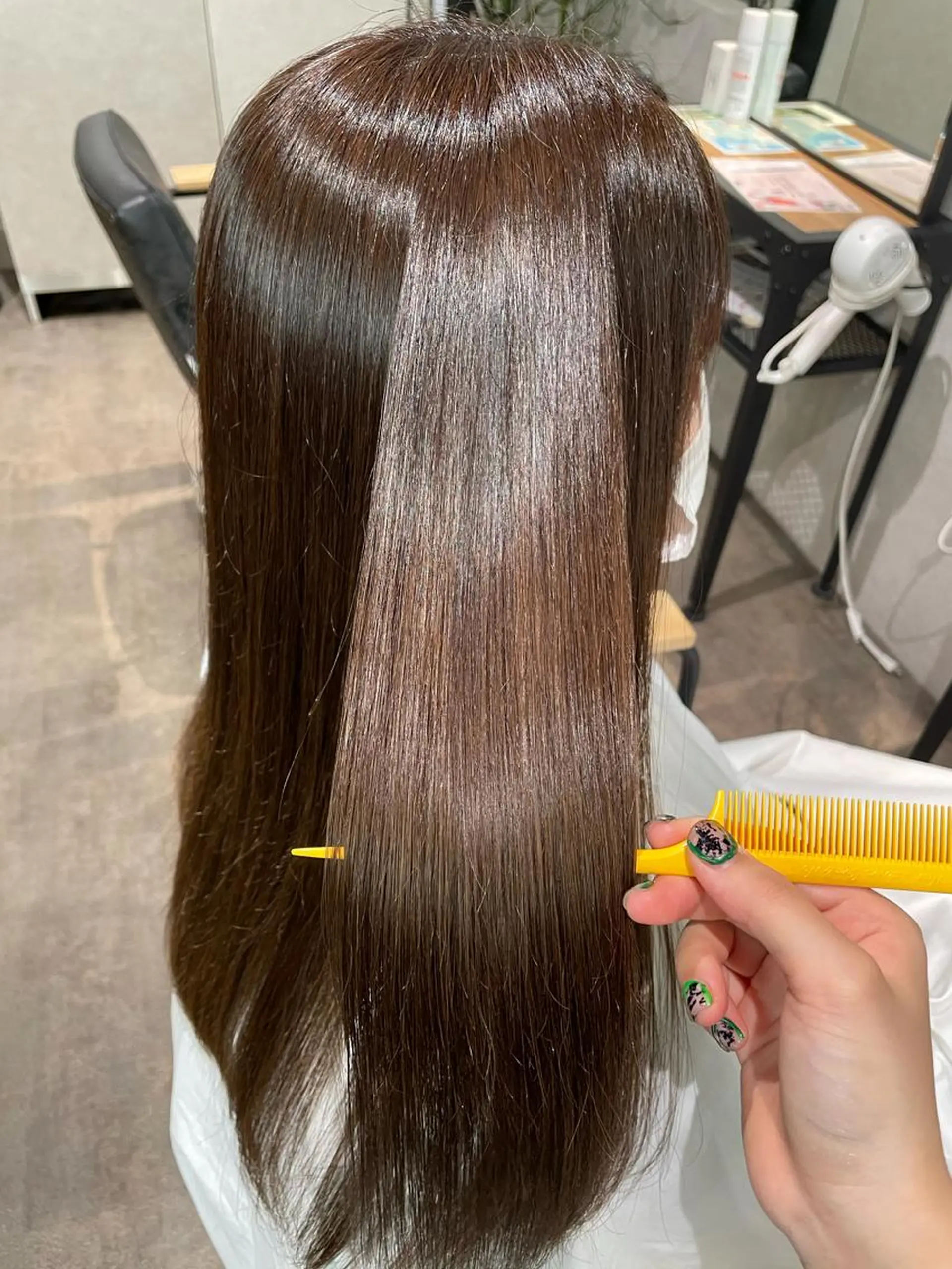 セミロング カラー 髪質改善 トリートメント ヘアカラー トリートメント ナチュラル透明感🌱 小山美樹子のヘアスタイル