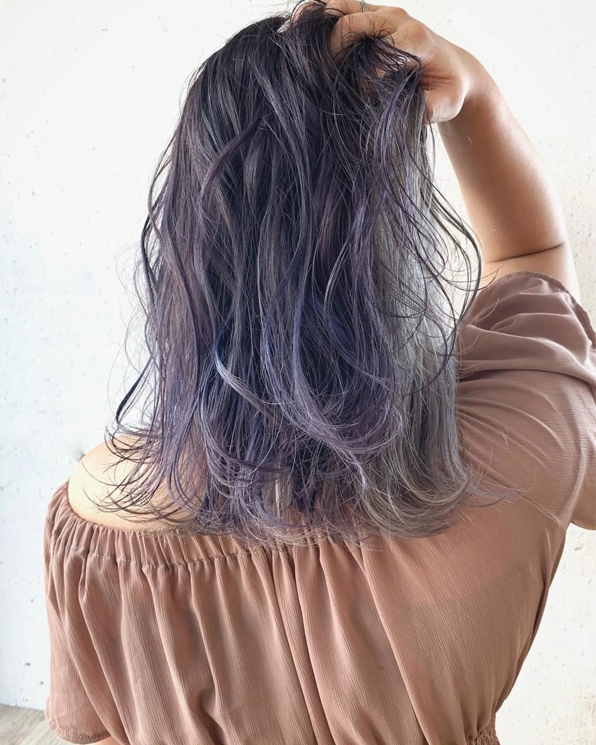 ミディアム カラー ヘアアレンジ カット ヘアカラー WATARU🔥/ 外国人風ハイライトのヘアスタイル