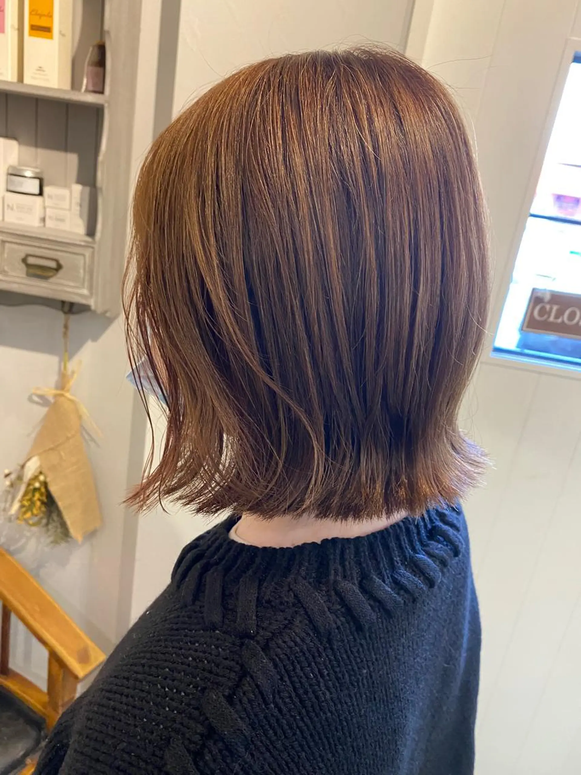 ミディアム 切りっぱなしボブ ボブ カット トリートメント 西村 美羽のヘアスタイル