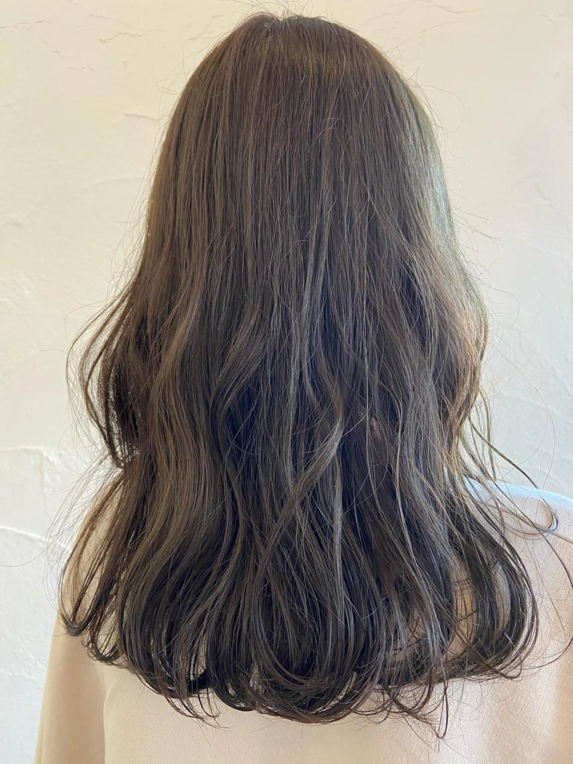 ロング カラー ベージュカラー オリーブベージュ Hair Musee   柱店所属・topstylist 吉住 早織のヘアスタイル