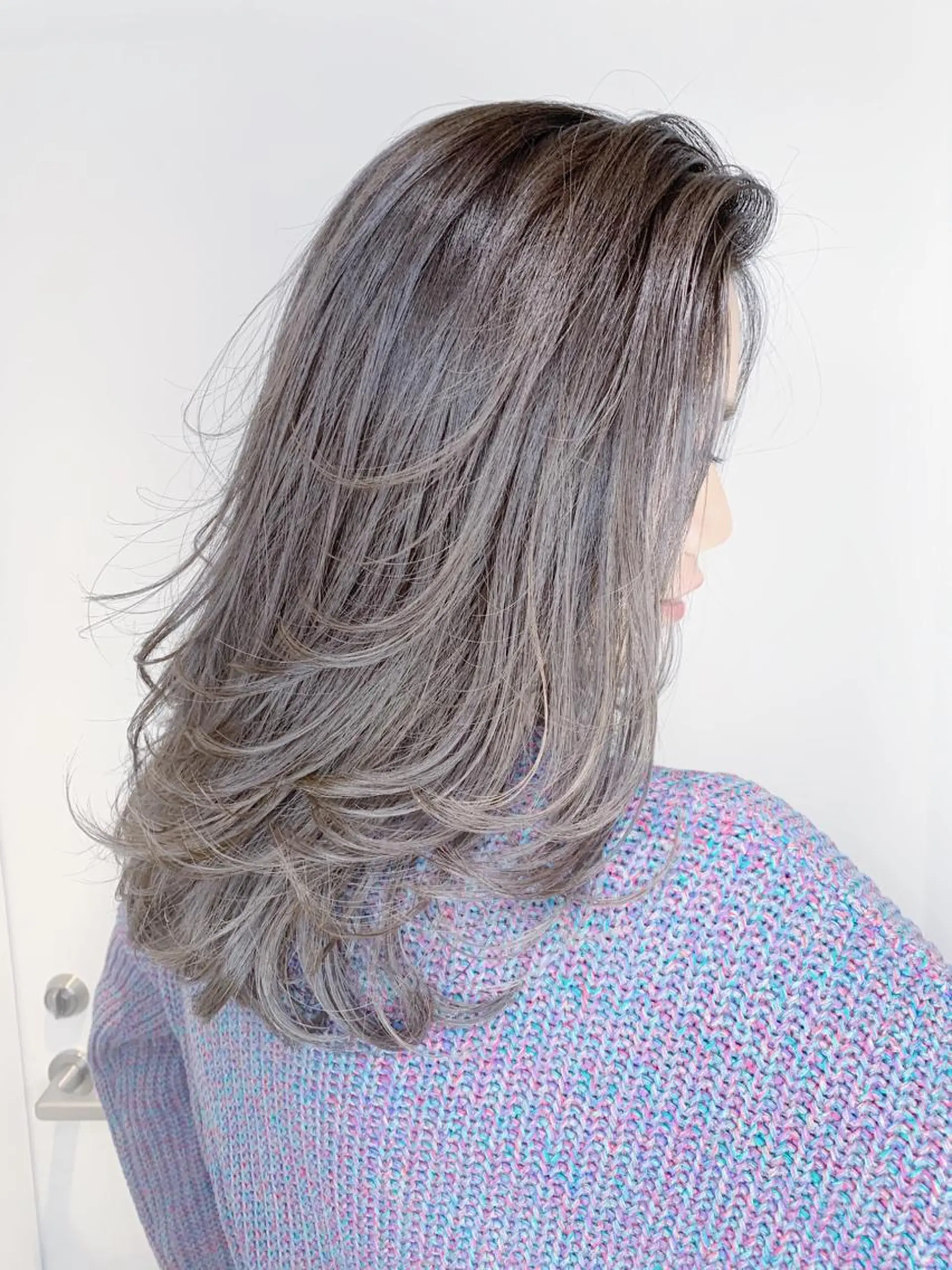 セミロング カラー ハイライトカラー ハイライト レイヤーカット カット ヘアカラー トリートメント DUMBO所属・【完全マンツー 恵比寿】佐藤 翔のヘアスタイル