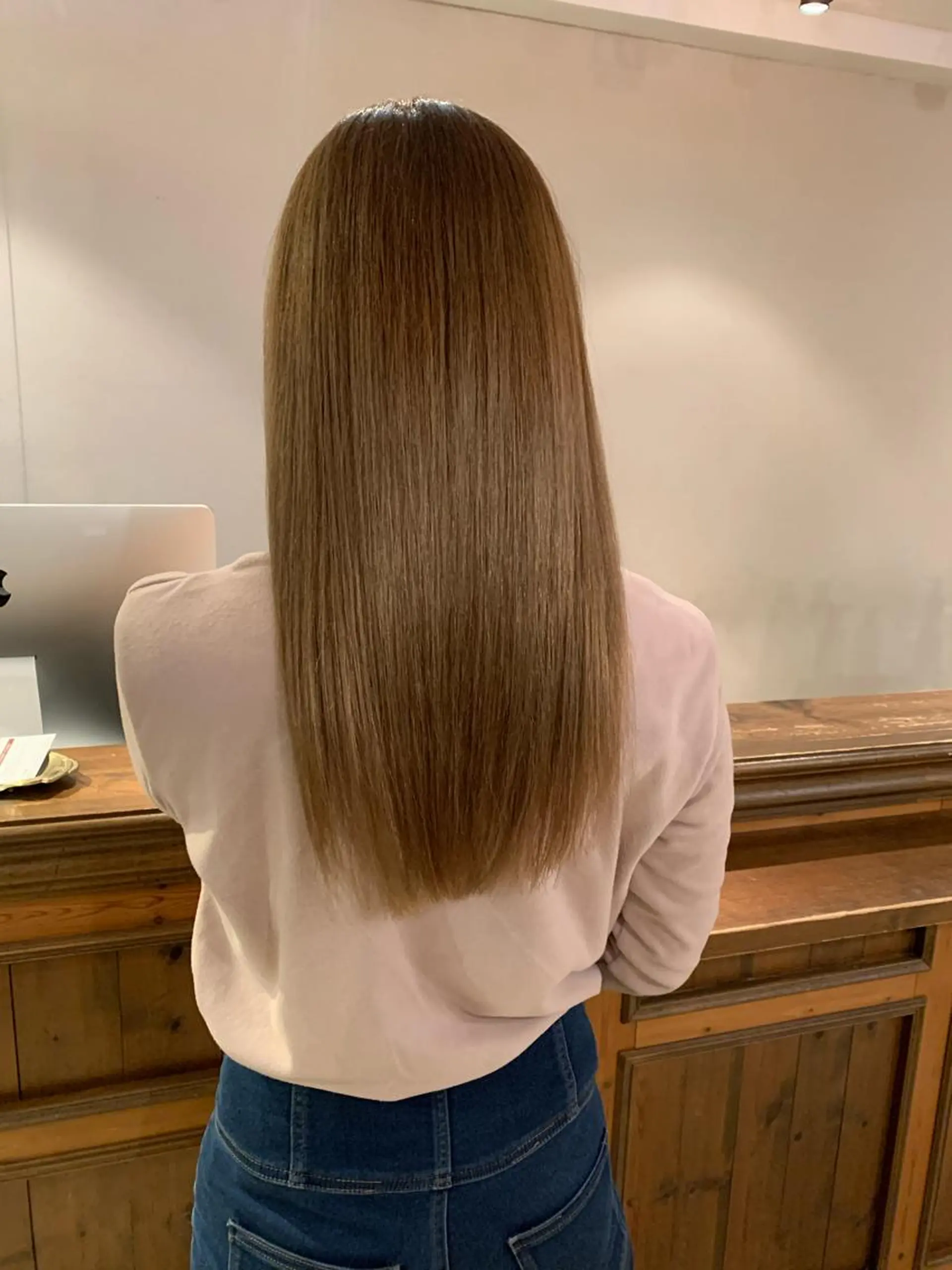 ロング カラー 透明感/オリーブ/ グレージュ/YUKAのヘアスタイル