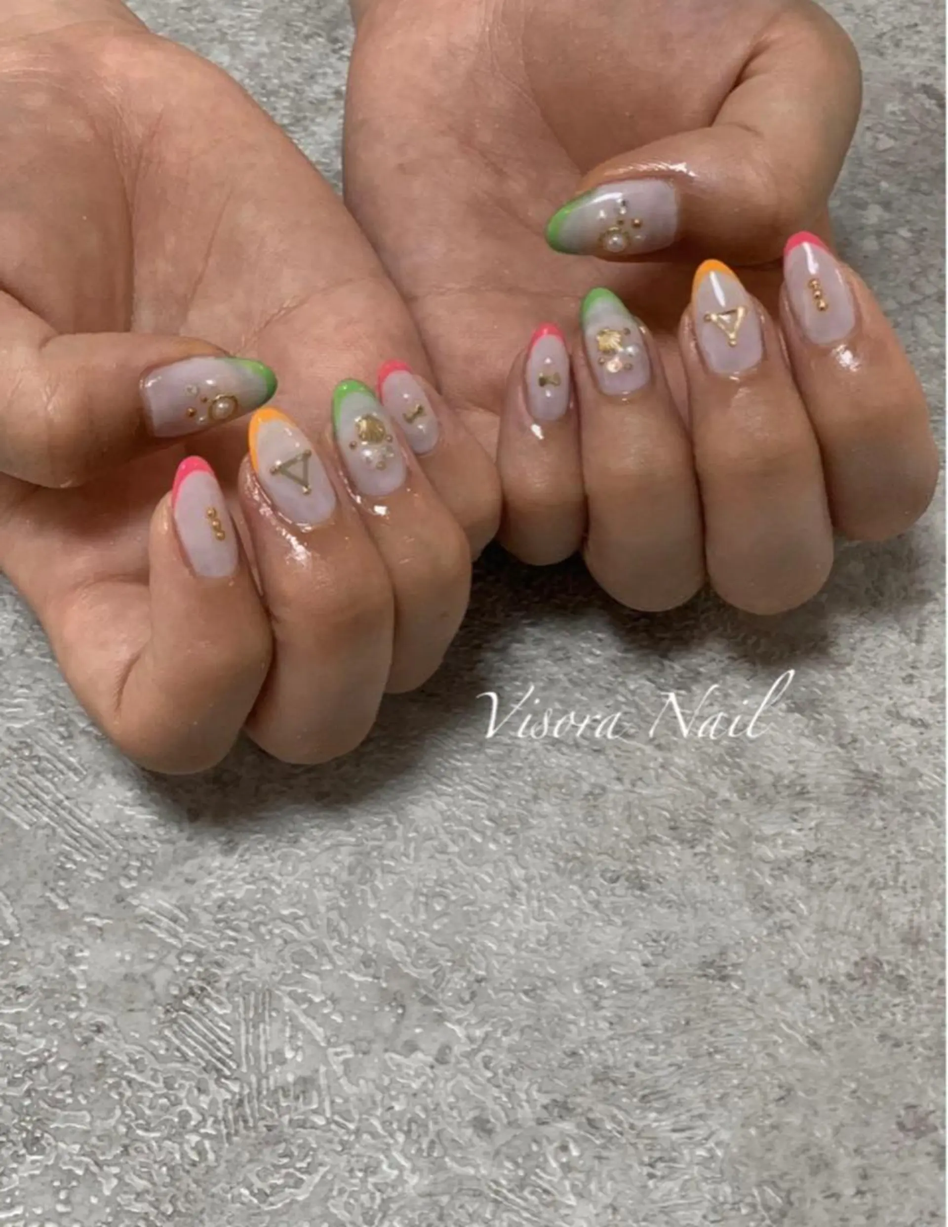 ネイル ハンドネイル 美SORA ～ｳﾞｨｿﾗ～のネイルデザイン