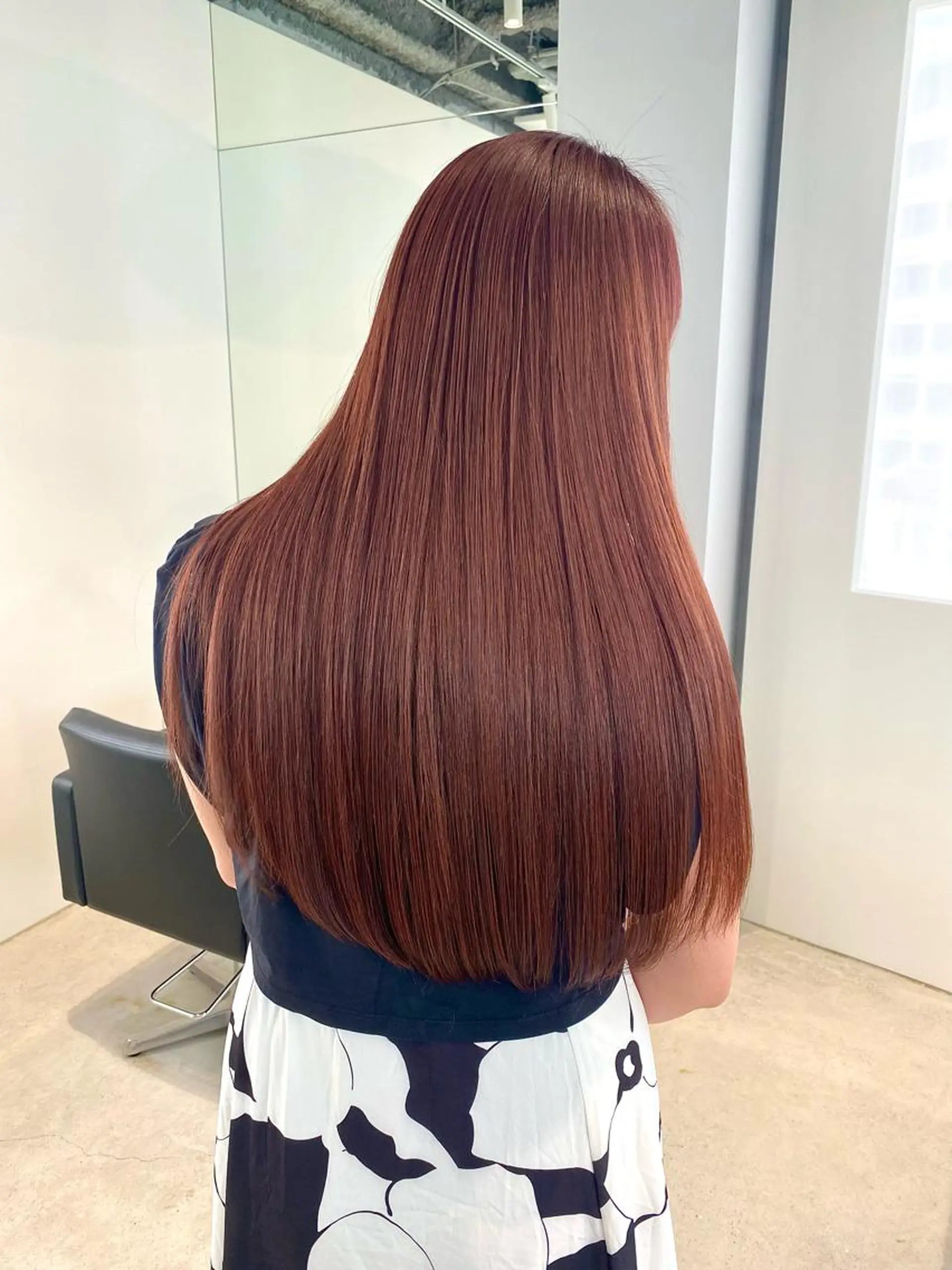 ロング カラー ピンクカラー レッドカラー MUK ムクのヘアスタイル