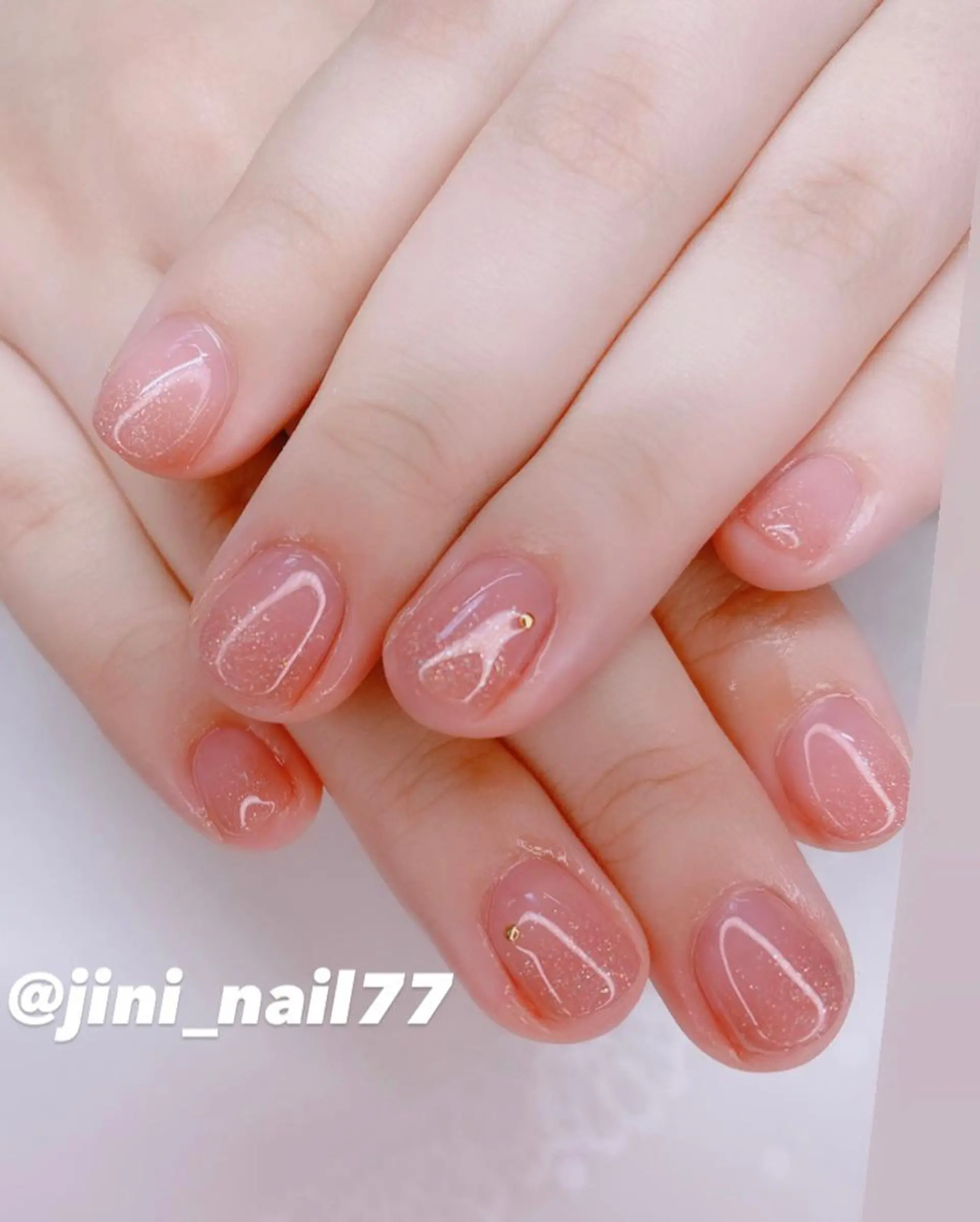 ネイル ハンドネイル JINI NAIL所属・ジニ ネイルのネイルデザイン