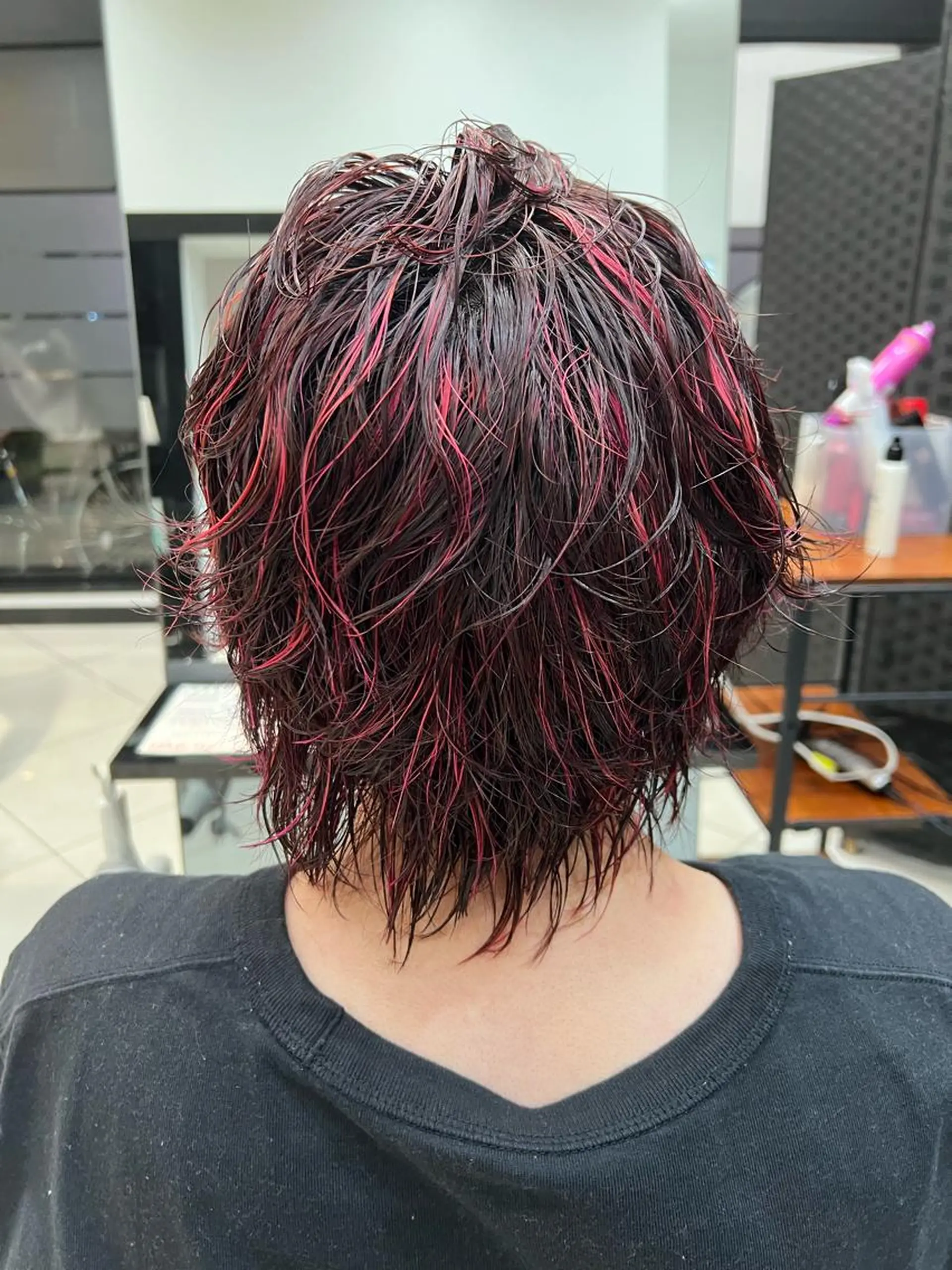 カラー メンズ メンズハイライト ハイライトカラー ピンクカラー 【似合わせカラー】 西口嶺河のヘアスタイル