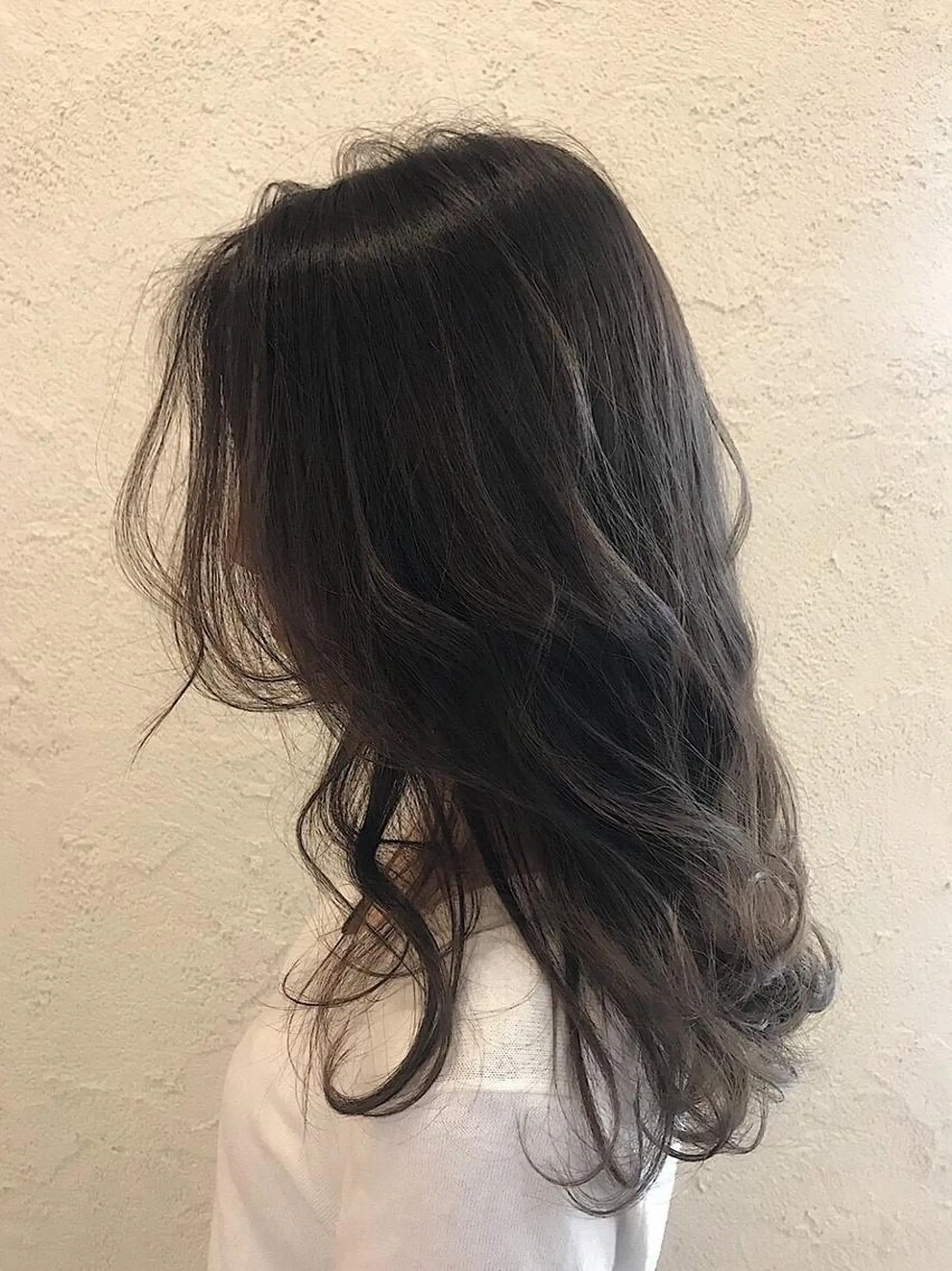 ロング シールエクステ/ ハイトーンカラーのヘアスタイル