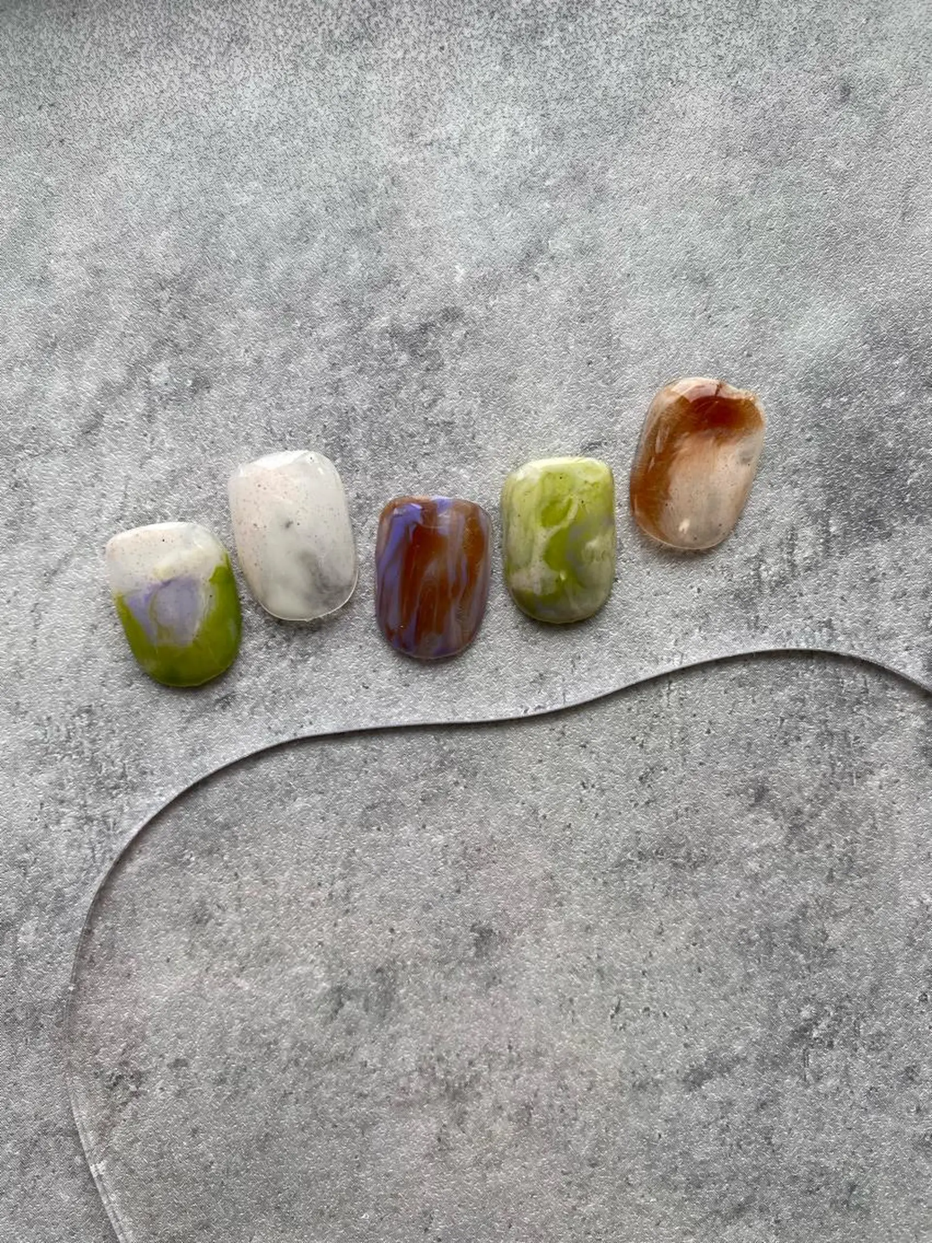 ネイル ハンドネイル 草加ニュアンスネイル 🌚hersのネイルデザイン