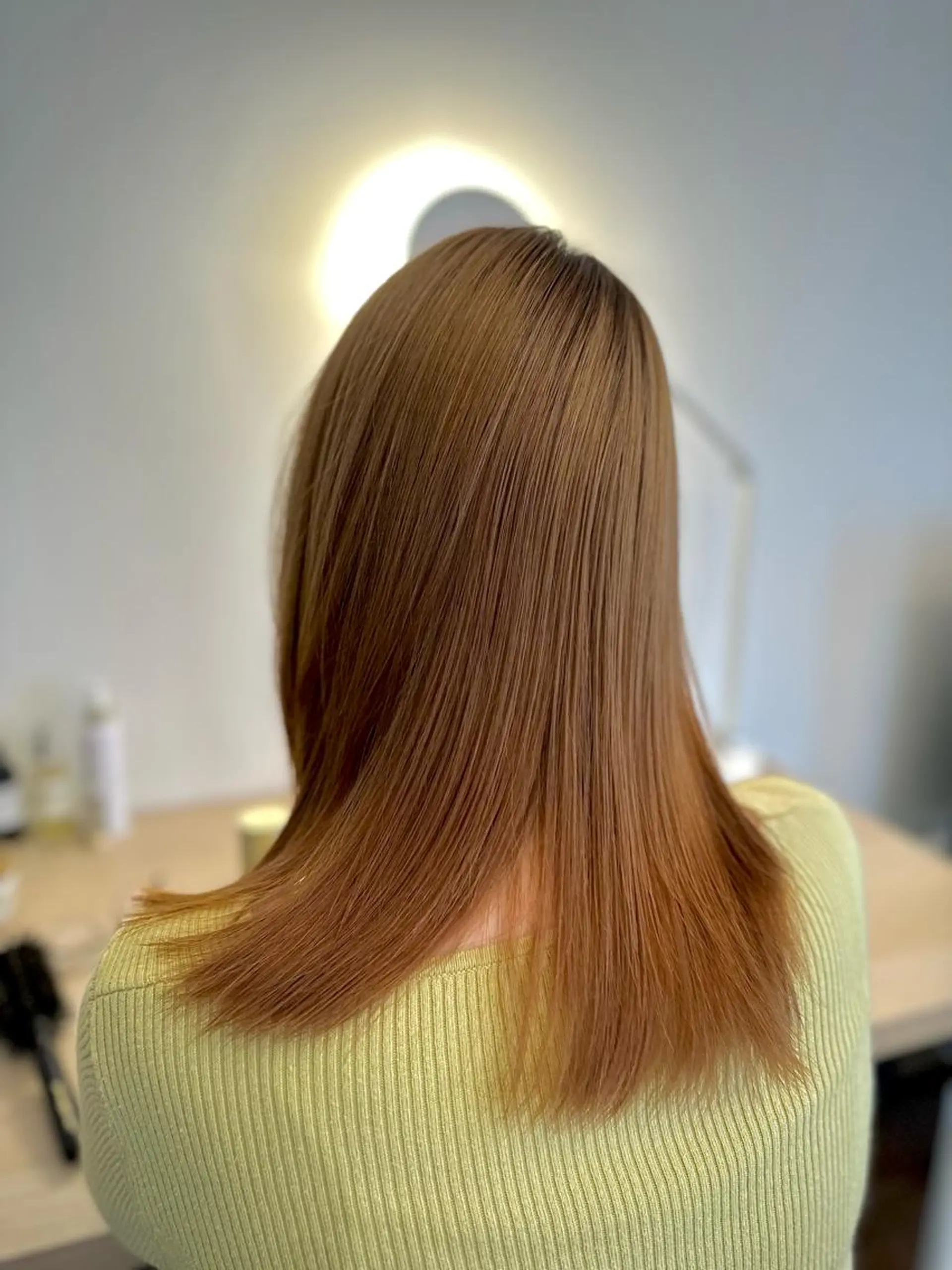 セミロング カット ヘアカラー 縮毛矯正 トリートメント JYO 髪質改善専門家のヘアスタイル