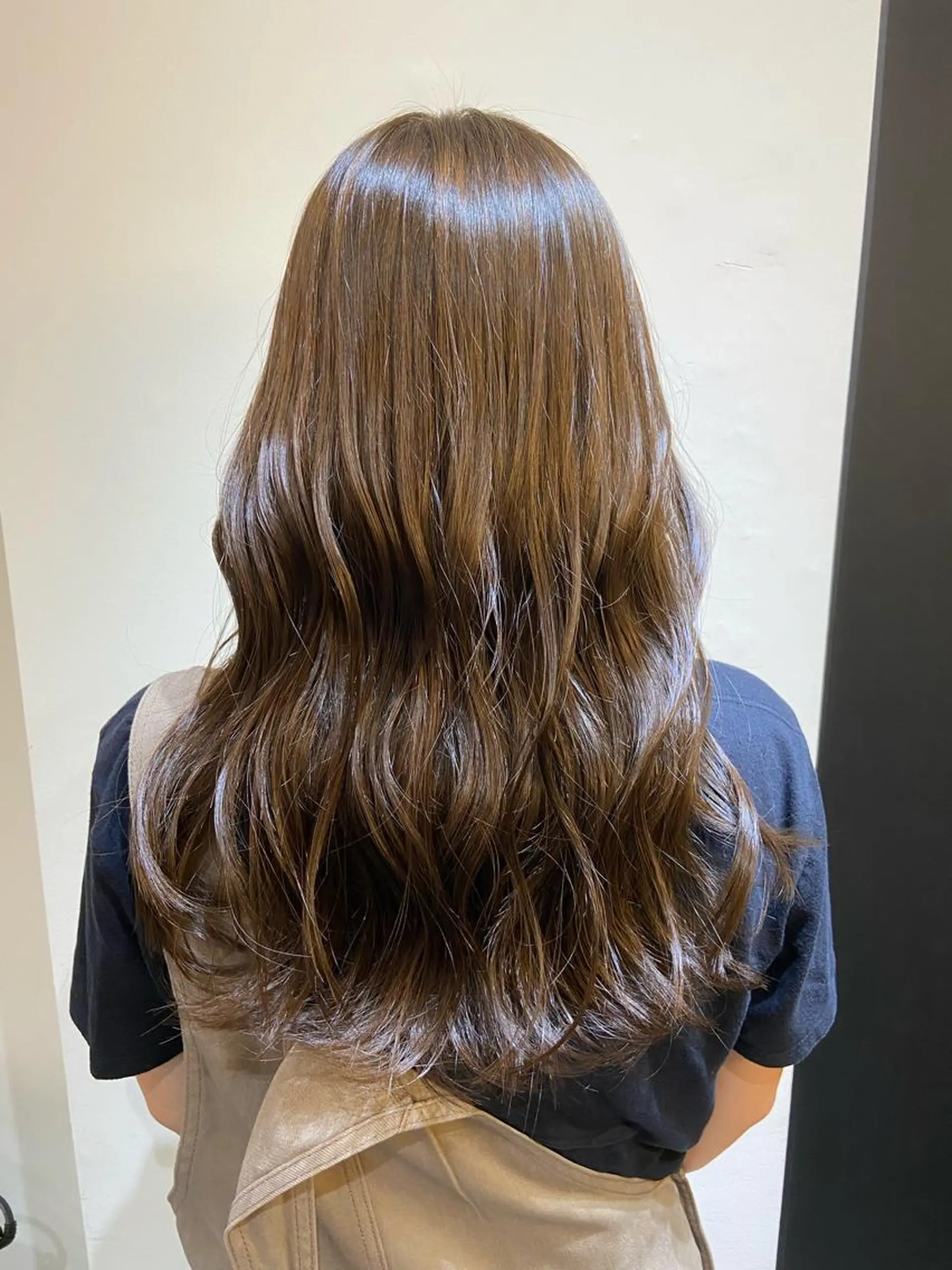 ロング カット ハイトーンカラー 🦋yuri🦋のヘアスタイル