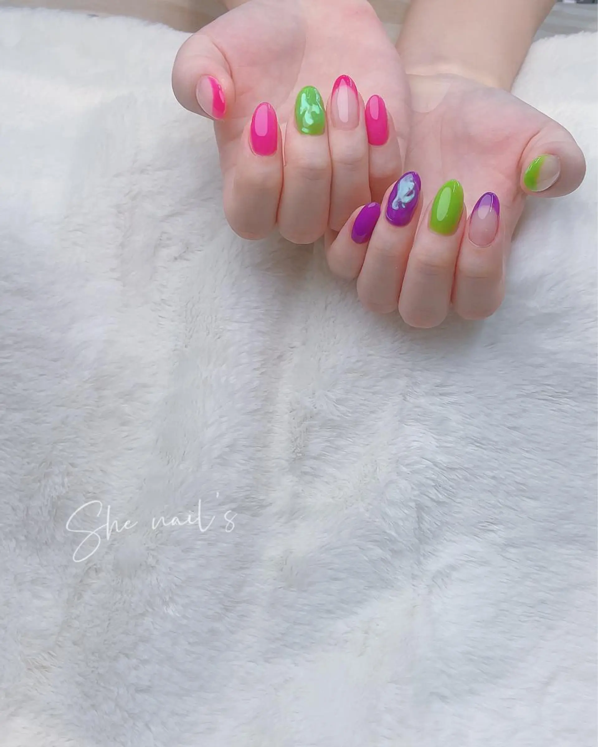 ネイル Blushオーナー Shiinaのネイルデザイン