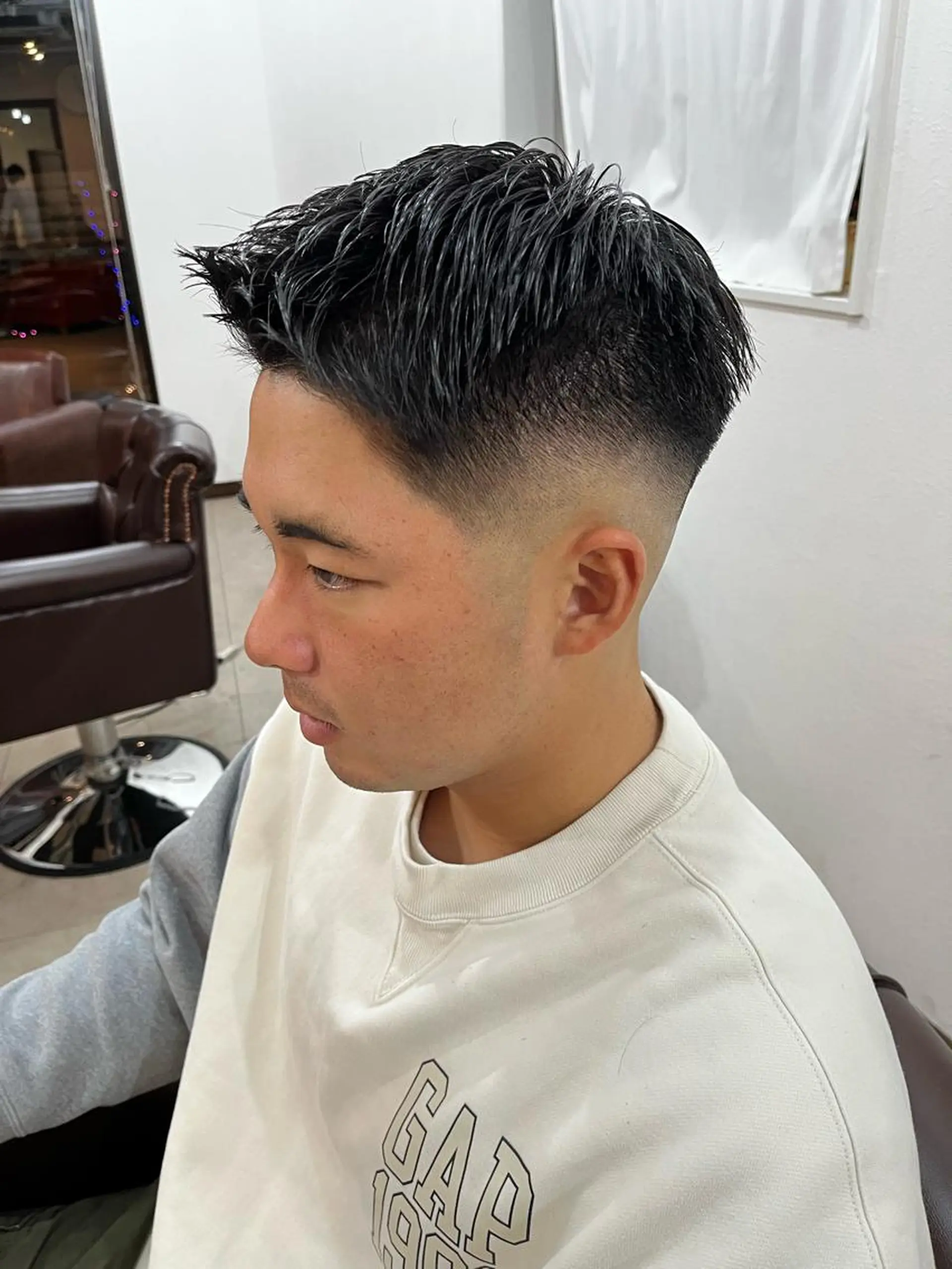 メンズ フェードカット モヒカン 七三 カット 西村 歩真のヘアスタイル