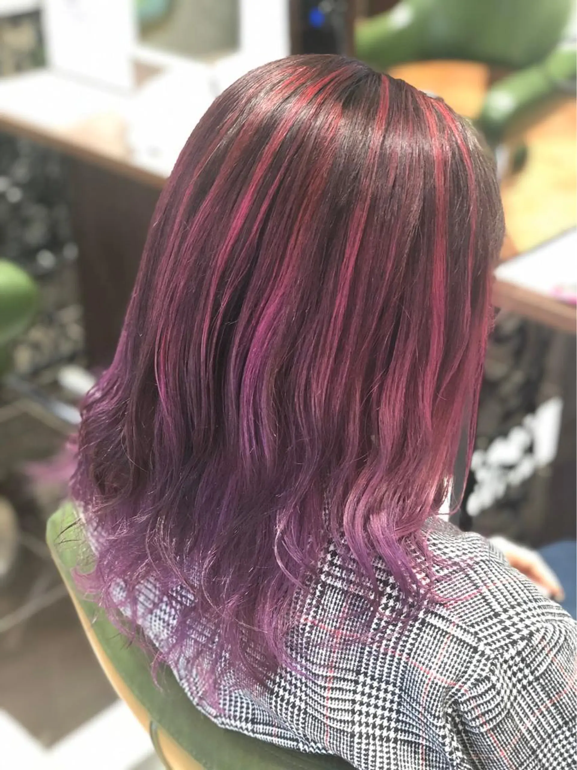 ミディアム カラーリスト菅澤 岳のヘアスタイル