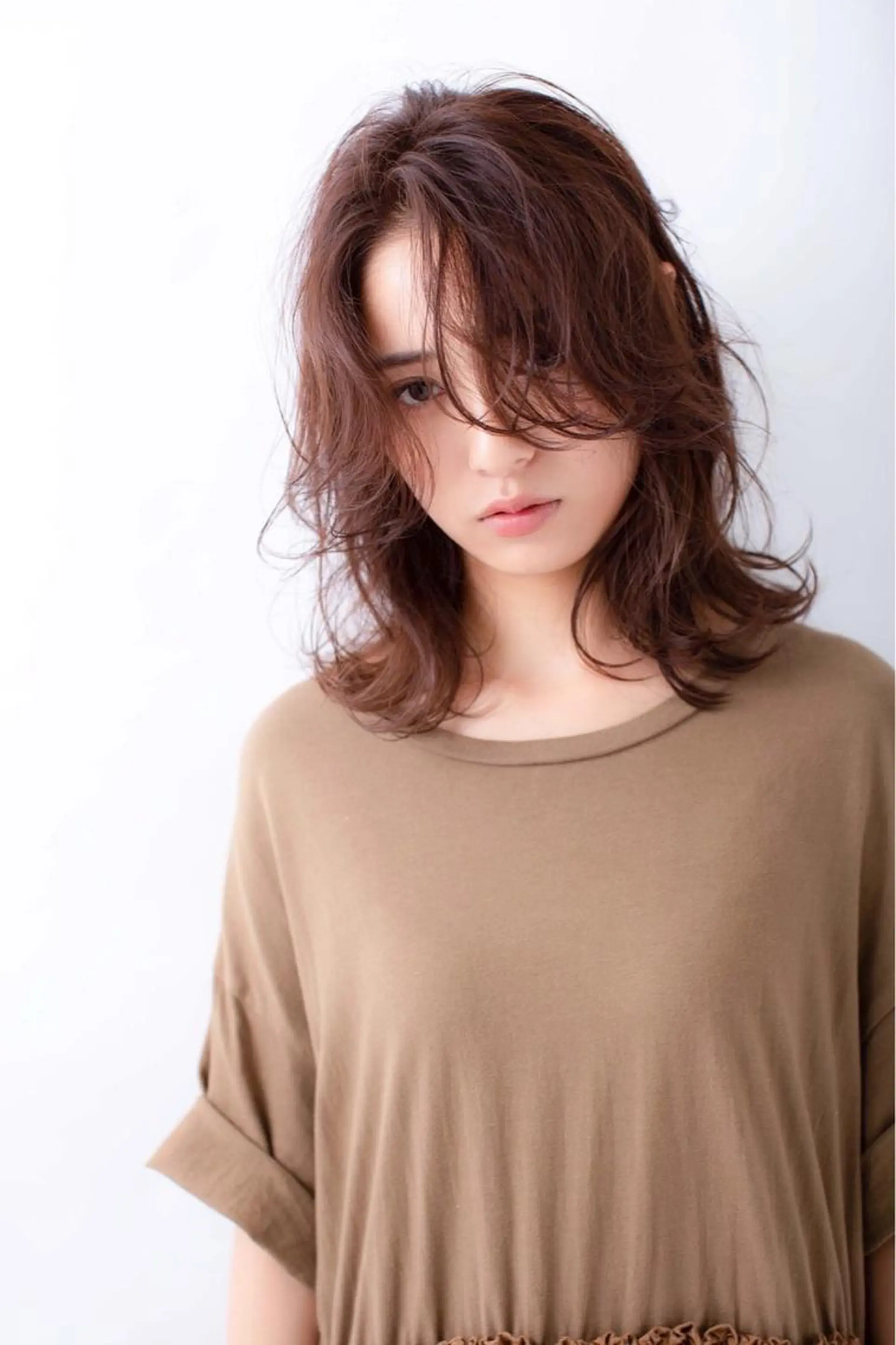 ミディアム f A ture.所属・鈴木 一輝のヘアスタイル