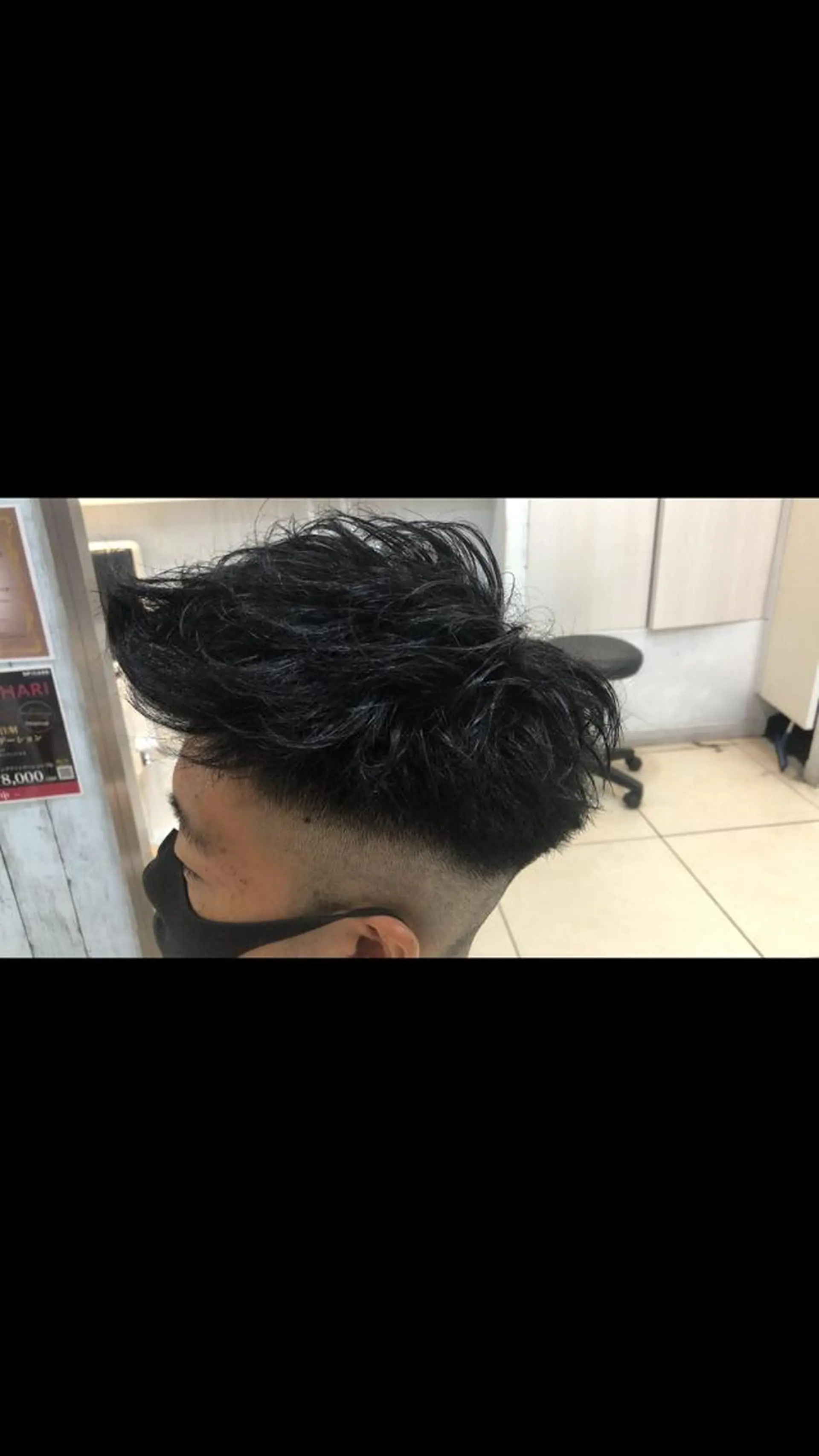 ショート パーマ メンズ フェードカット モヒカン メンズパーマ 韓国風メンズ/毛流れ ヘアなら須田龍世のヘアスタイル