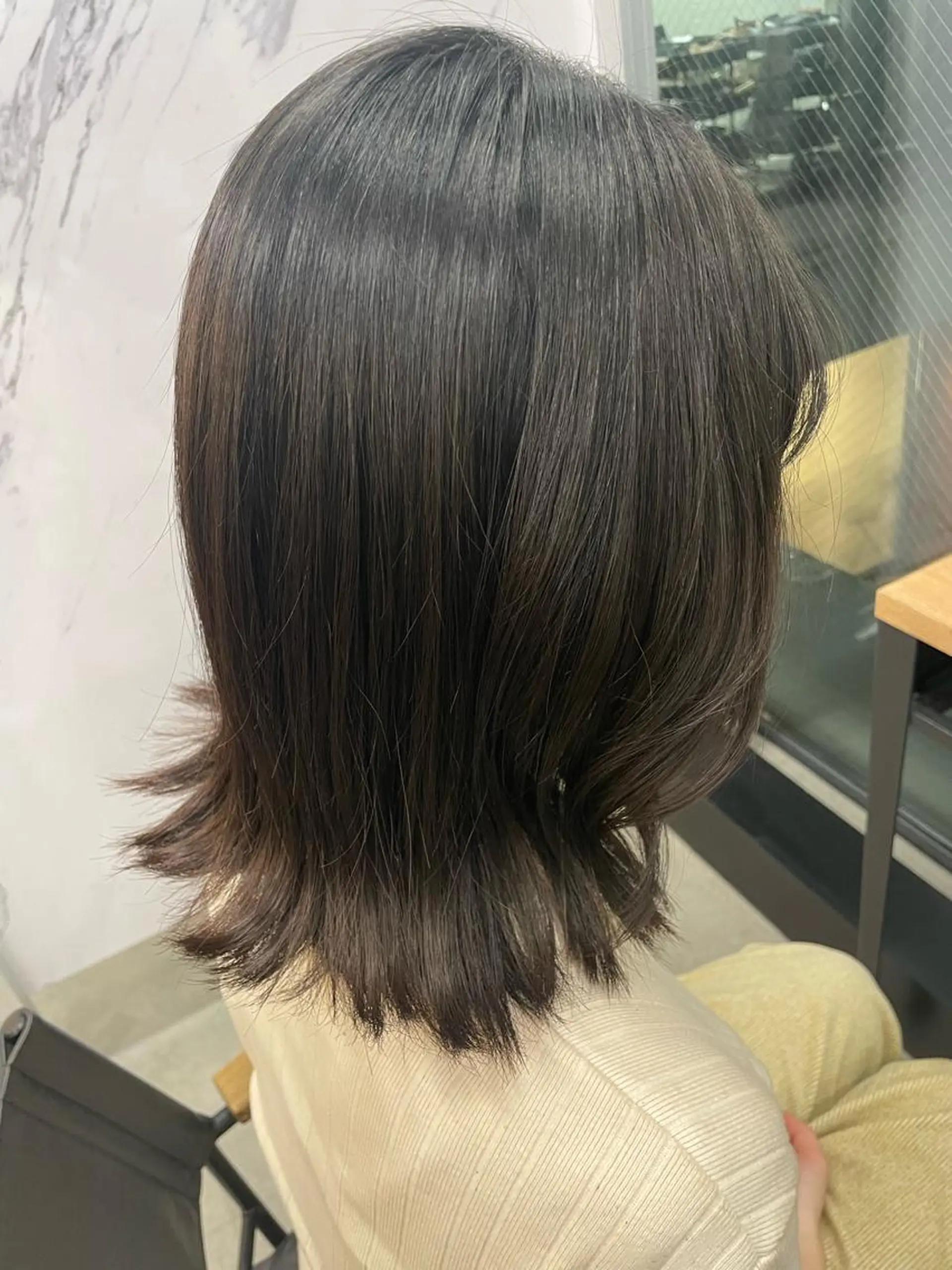 ミディアム カラー 女性らしいモテヘア 韓国ヘアhikariのヘアスタイル