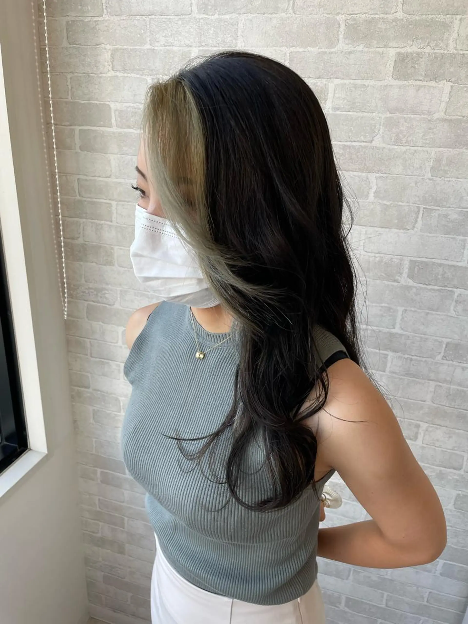 ロング カラー Well's TAIGAのヘアスタイル