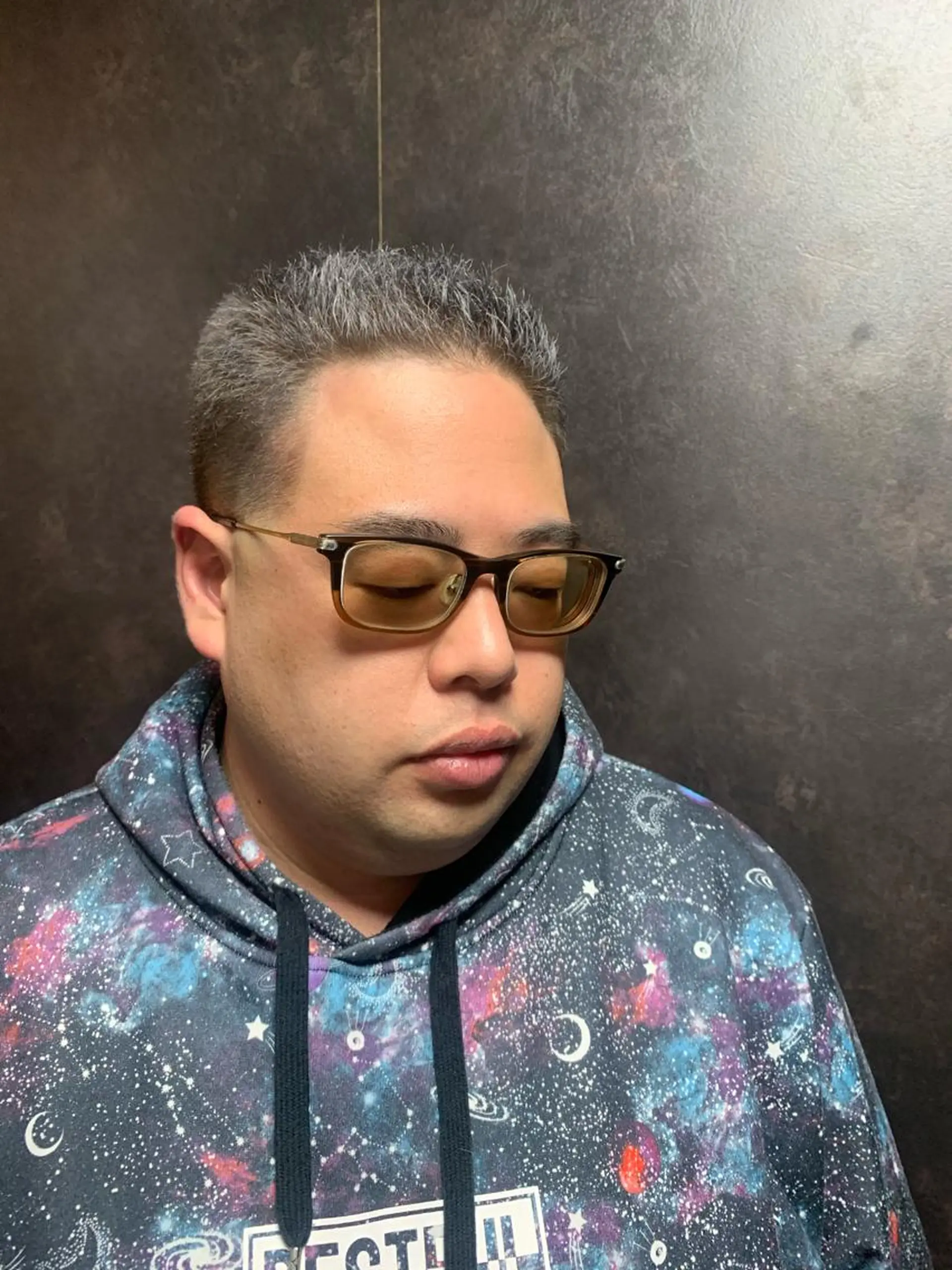 ショート カラー ブリーチ シルバー HIRO GINZA新橋店所属・山内 敢史のヘアスタイル