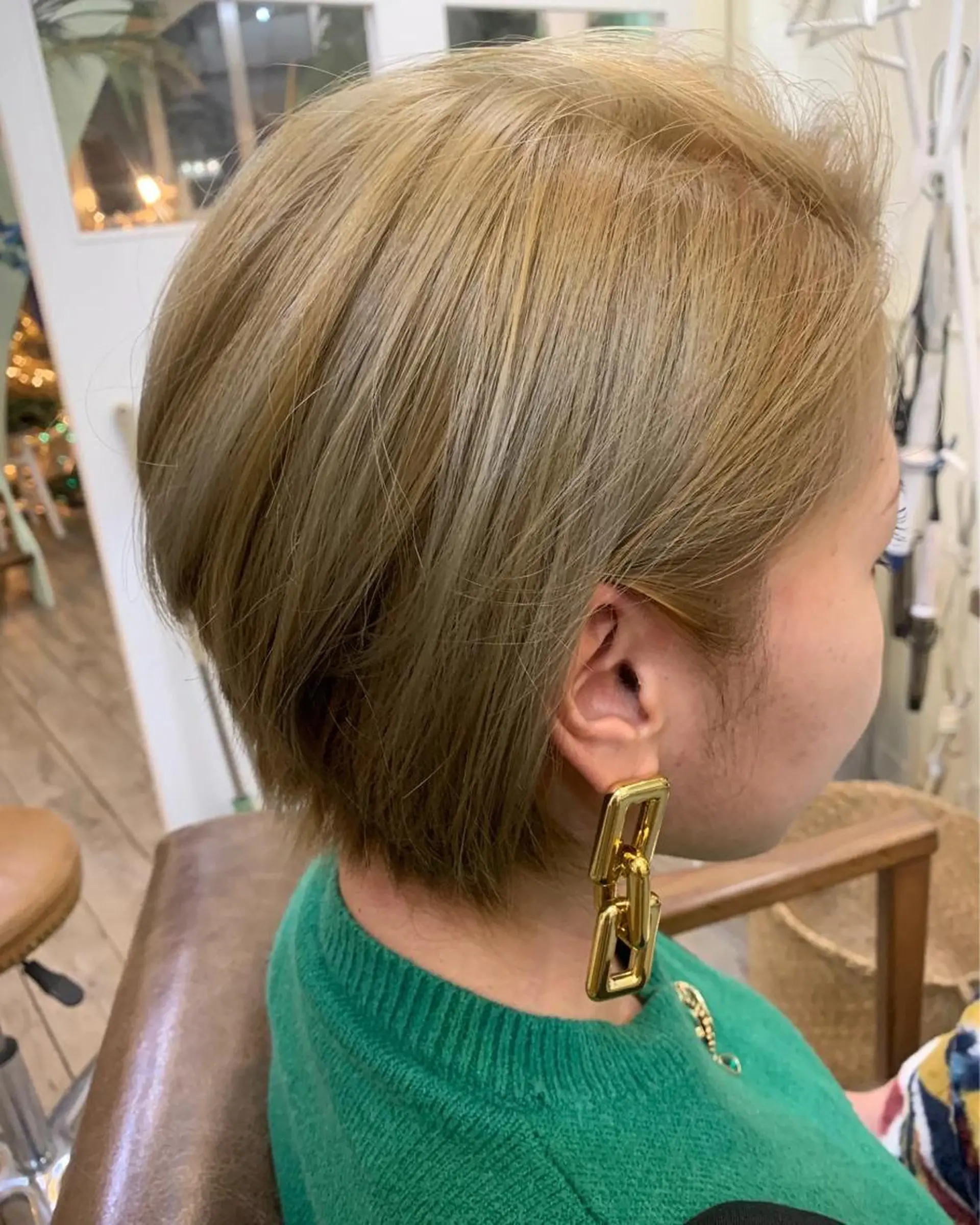 ショート カラー カット ヘアカラー トリートメント 鶴見 和美のヘアスタイル