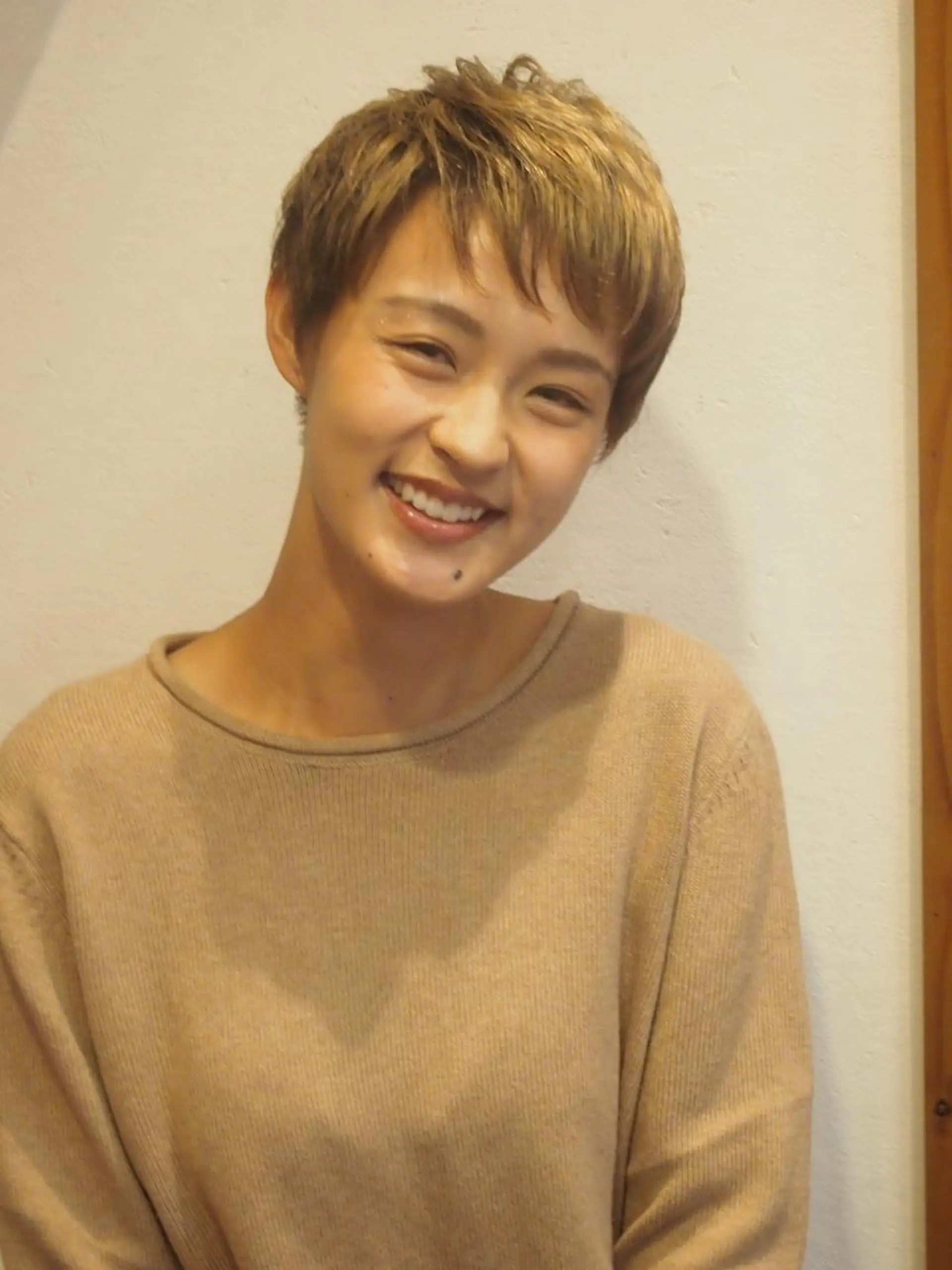 ショート カラー シンプル+αな デザインを 松崎陸のヘアスタイル