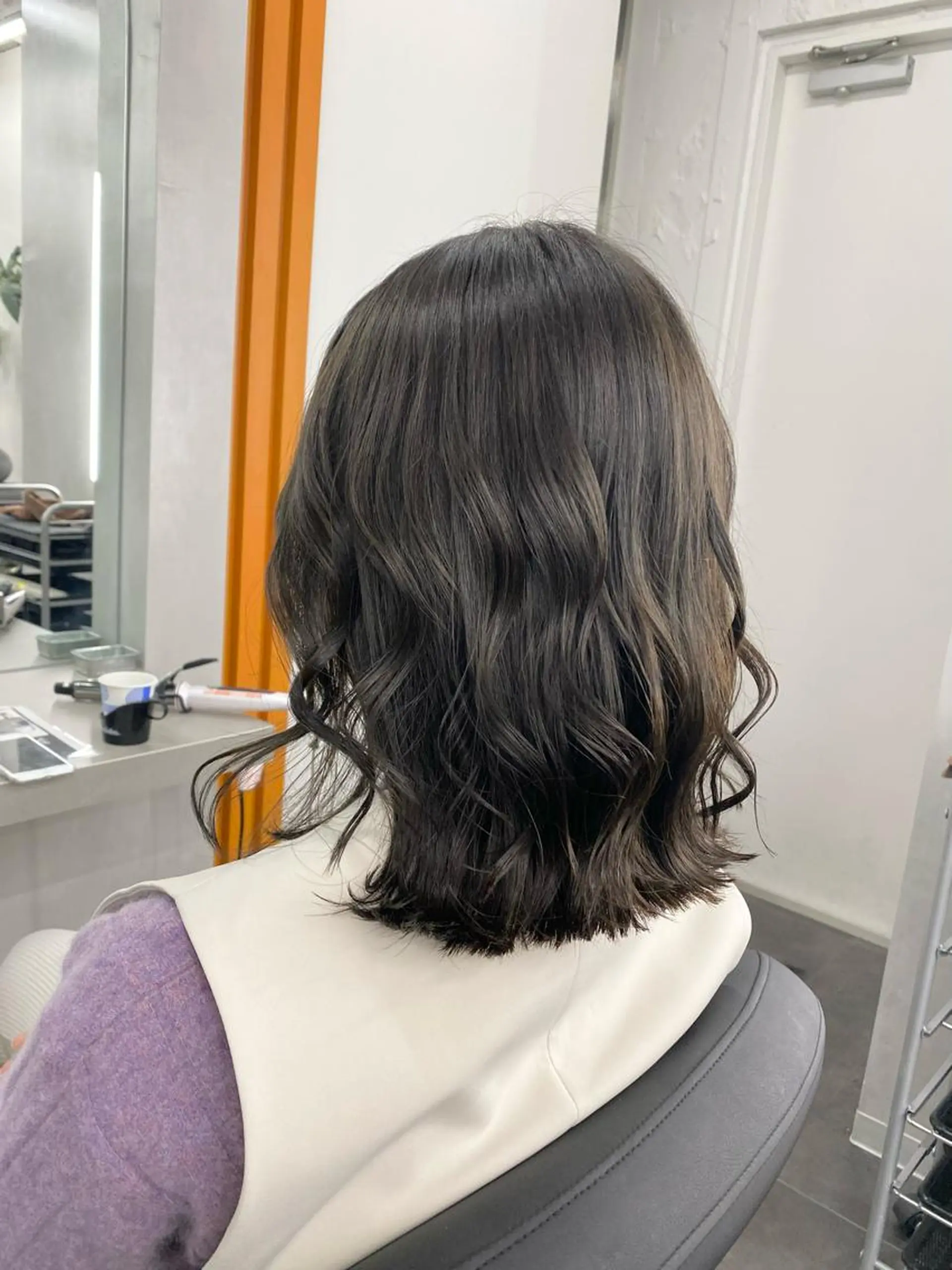 セミロング カラー カット ヘアカラー トリートメント 長畑 光紀のヘアスタイル