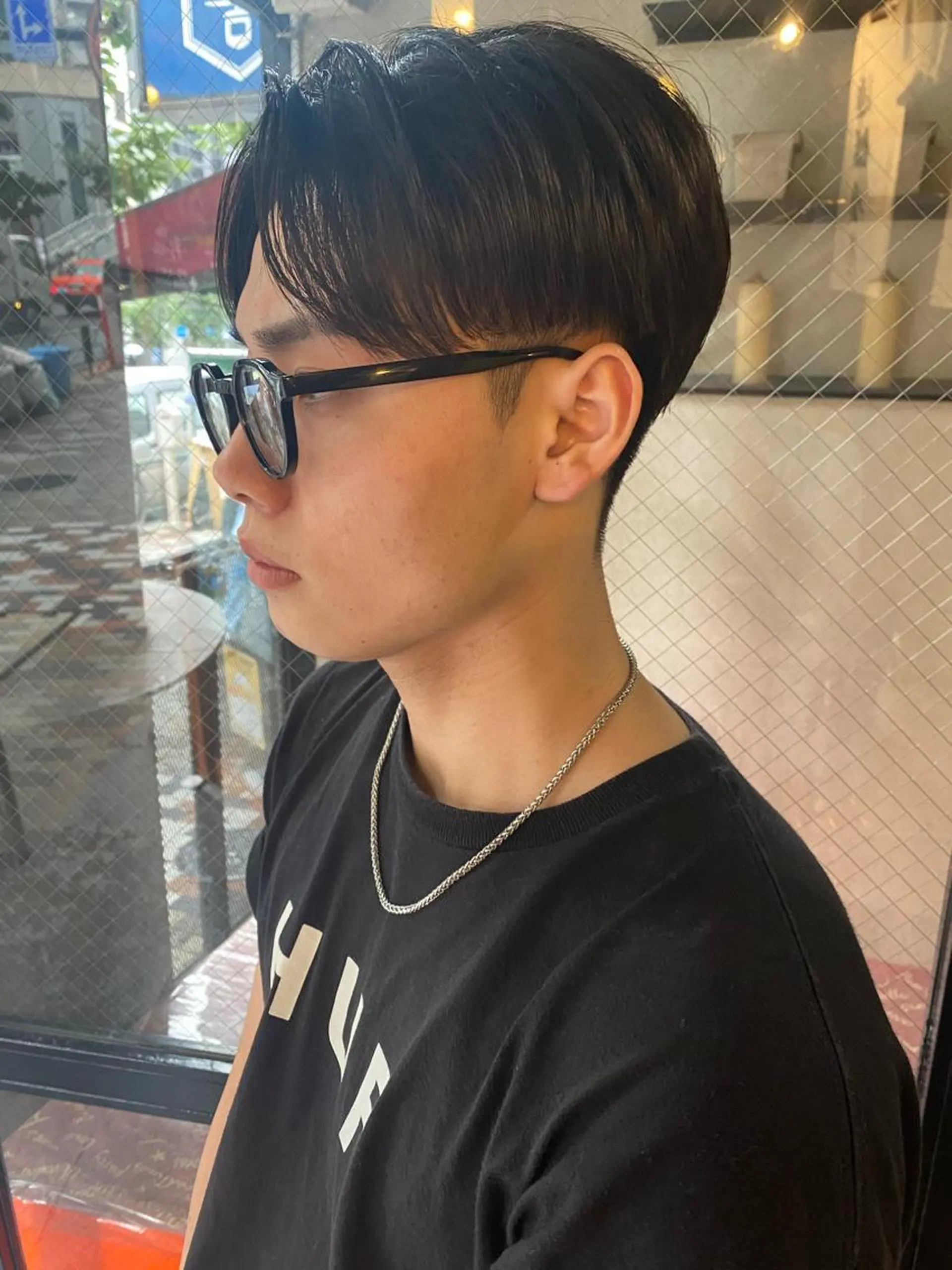 ショート メンズ メンズブリーチ メンズハイライト メンズインナーカラー メンズパーマ プードルパーマ charme所属・💈メンズ特化美容師 ✂︎伊藤大輝💈のヘアスタイル