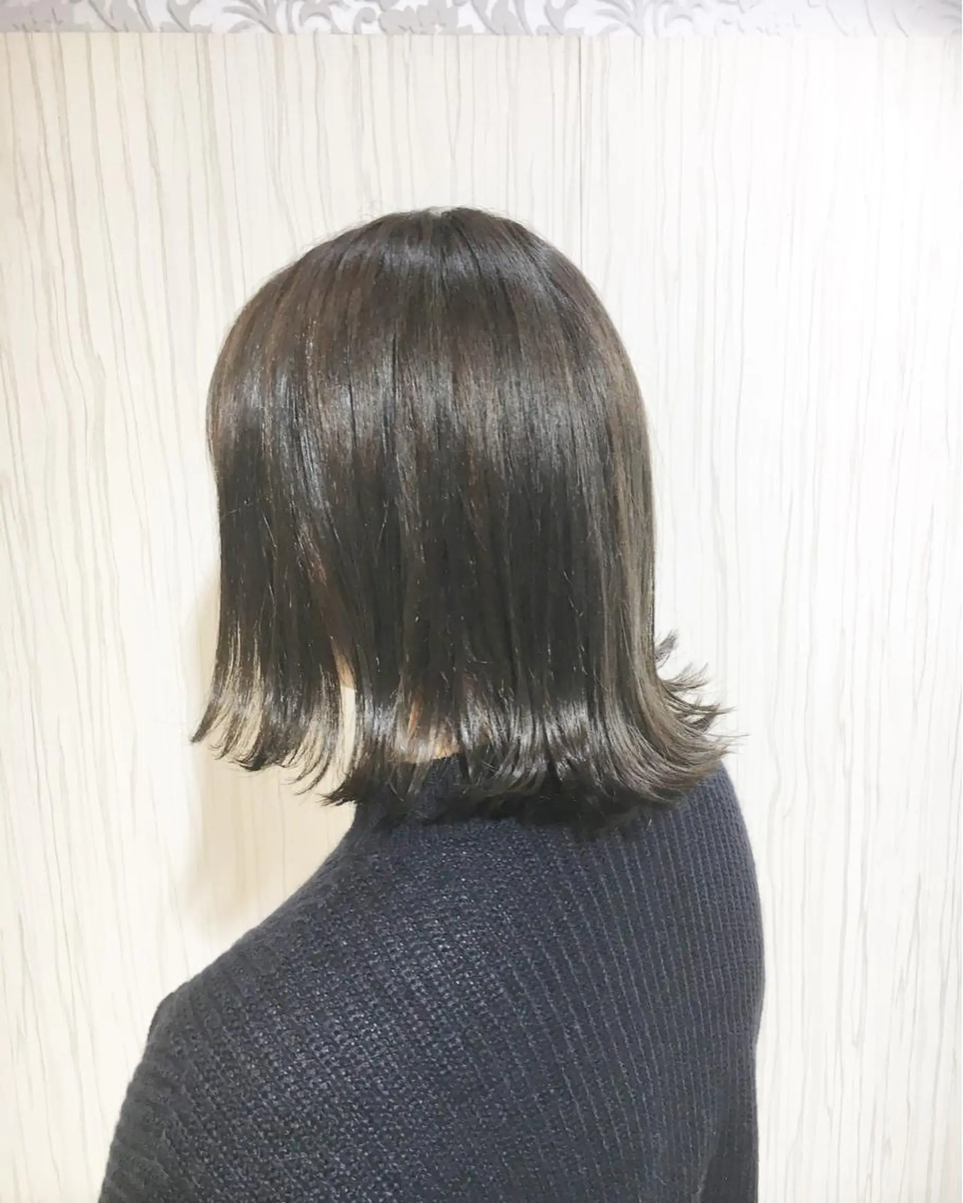 ショート ミディアム カラー パーマ ヘアアレンジ ダークグレー ダークグレージュ グレージュ 外ハネヘア ✨艶髪✨透明感✨ 山内大樹のヘアスタイル