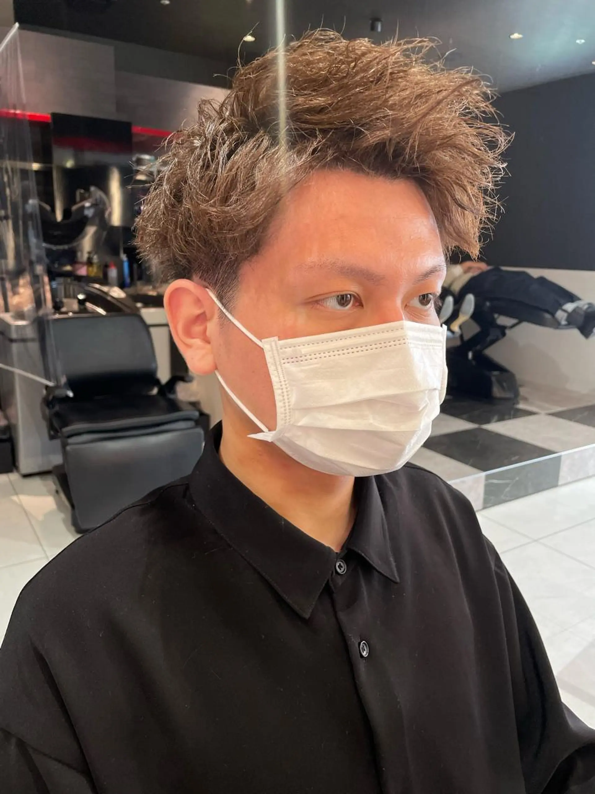 ショート パーマ メンズ 刈り上げ ショートヘア パーマ メンズヘア特化 崎田 成人のヘアスタイル