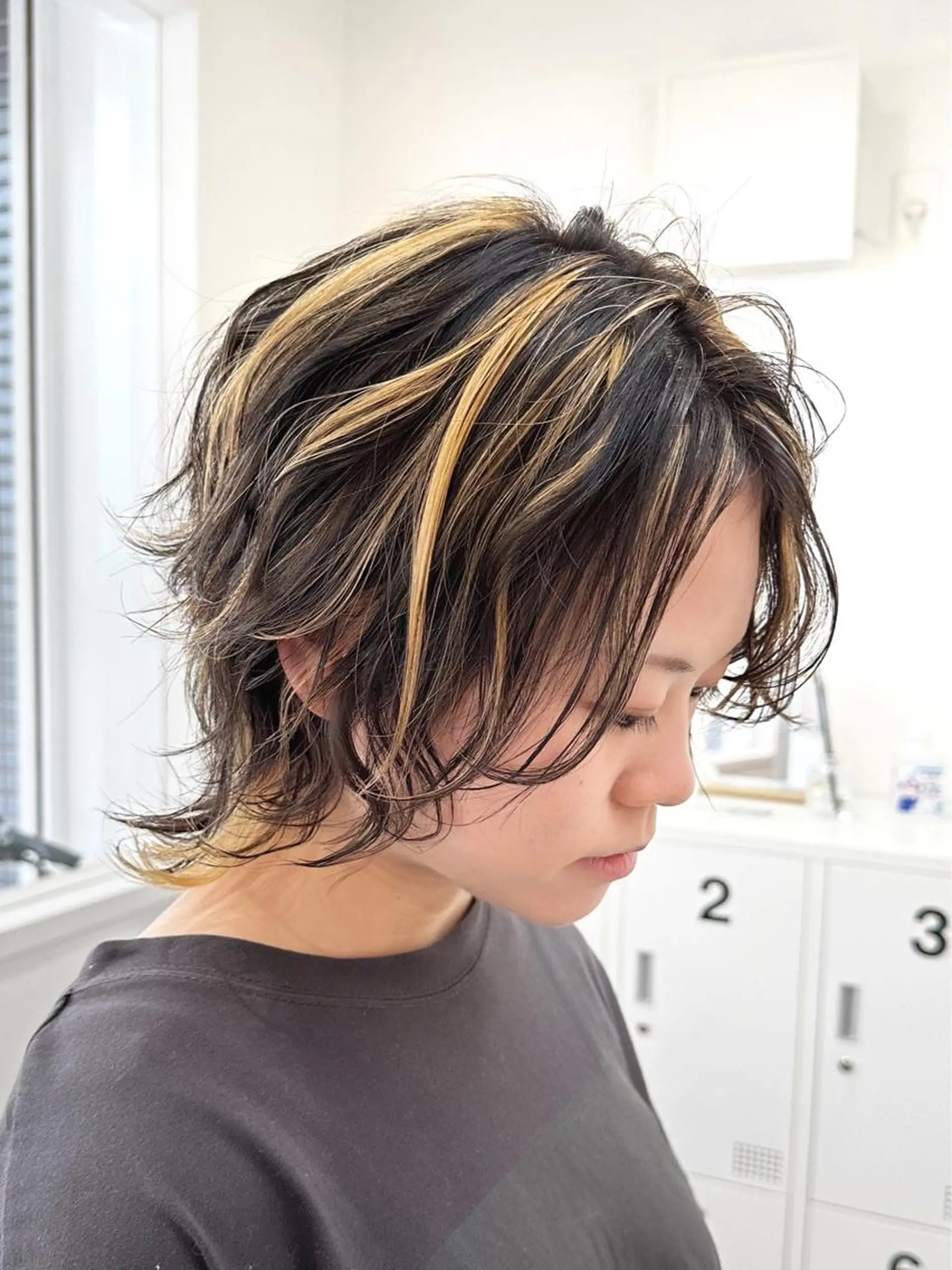 ショート カラー ショートボブ ベージュカラー ブリーチ ケアブリーチ ダブルカラー hair salon suiw所属・ハイトーンショート 特化‬吉田義隆のヘアスタイル