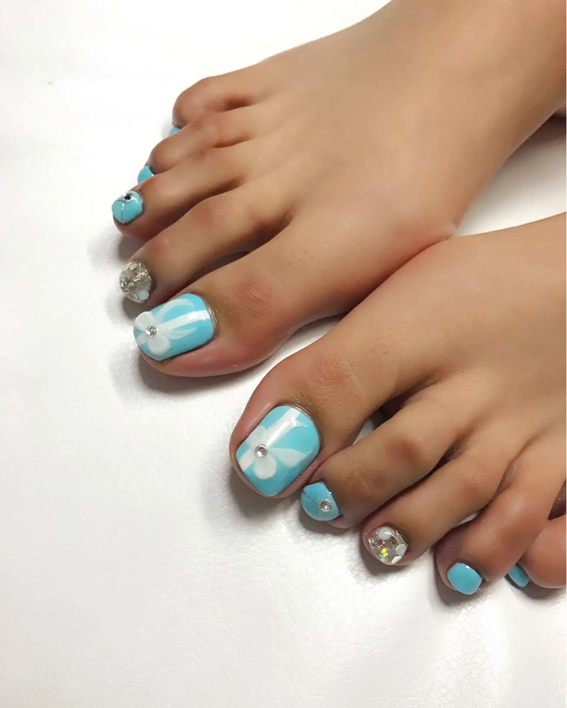 ネイル アートネイル 《カメレオン》 西田美輝のヘアスタイル